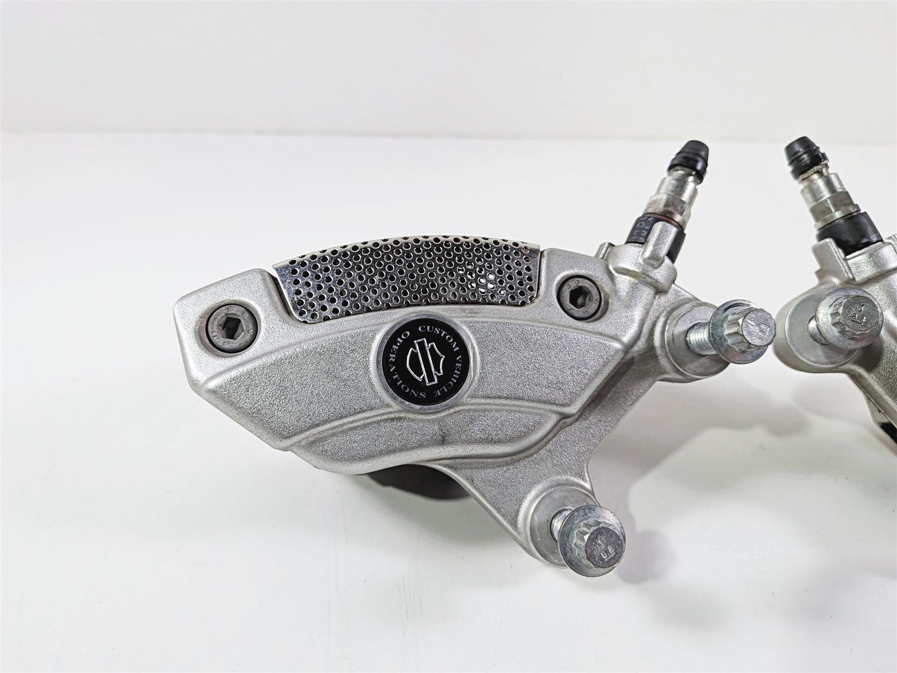 2011 Harley Touring FLHTCU CVO Electra Glide Front Brake Caliper Set 42938-08-Mototech271