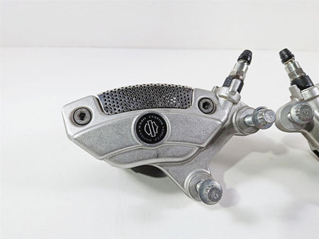 2011 Harley Touring FLHTCU CVO Electra Glide Front Brake Caliper Set 42938-08-Mototech271