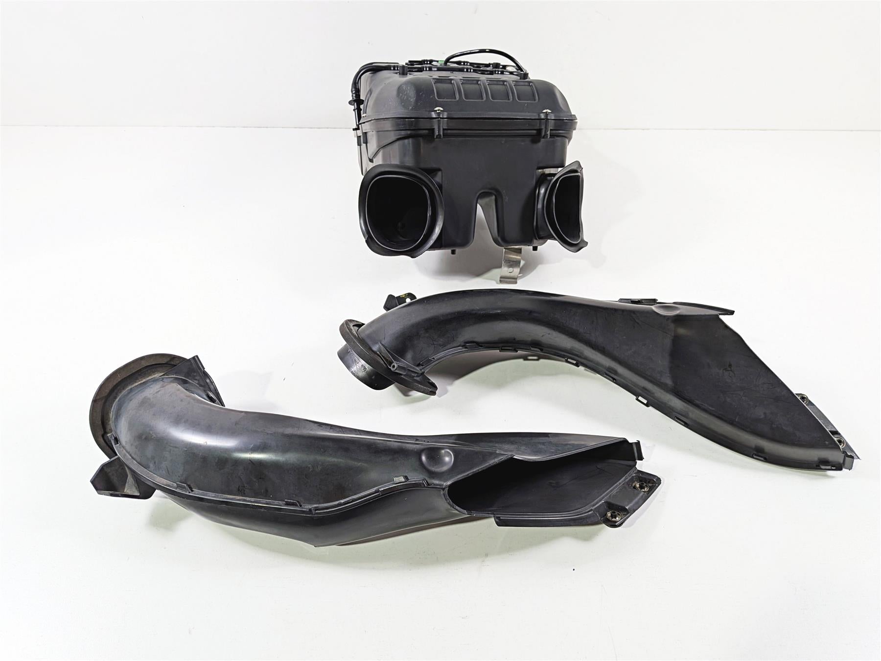 2014 Aprilia RSV4 RR Factory Air Cleaner Box Velocity Stacks Injectors 858876 {{ shop.shopifyCountryName }} - Mototech271