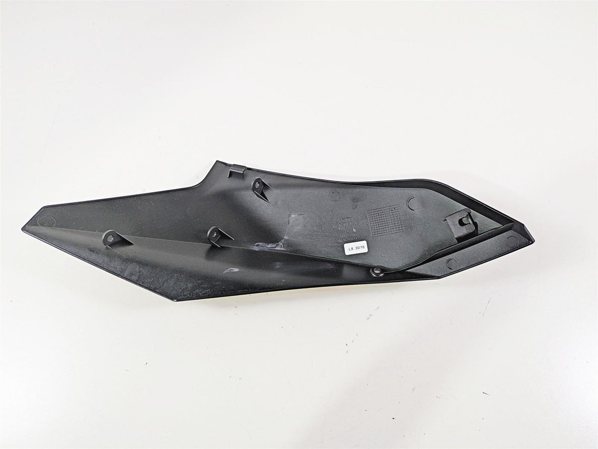 2017 KTM 1290 Super Duke GT Right Tank Fairing Cover 61408051100CAA {{ shop.shopifyCountryName }} - Mototech271
