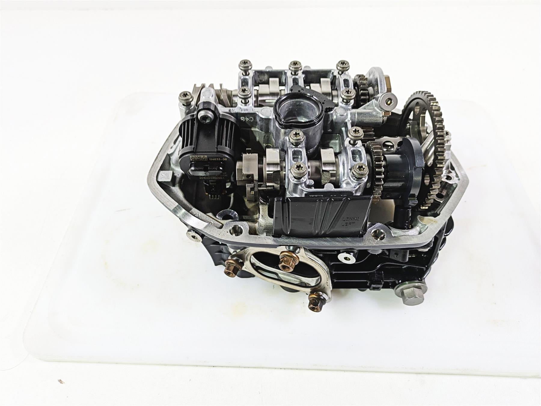 2021 BMW R1250GS K51 Adv Left Cylinderhead Head & Cam Shaft 11128504123 {{ shop.shopifyCountryName }} - Mototech271