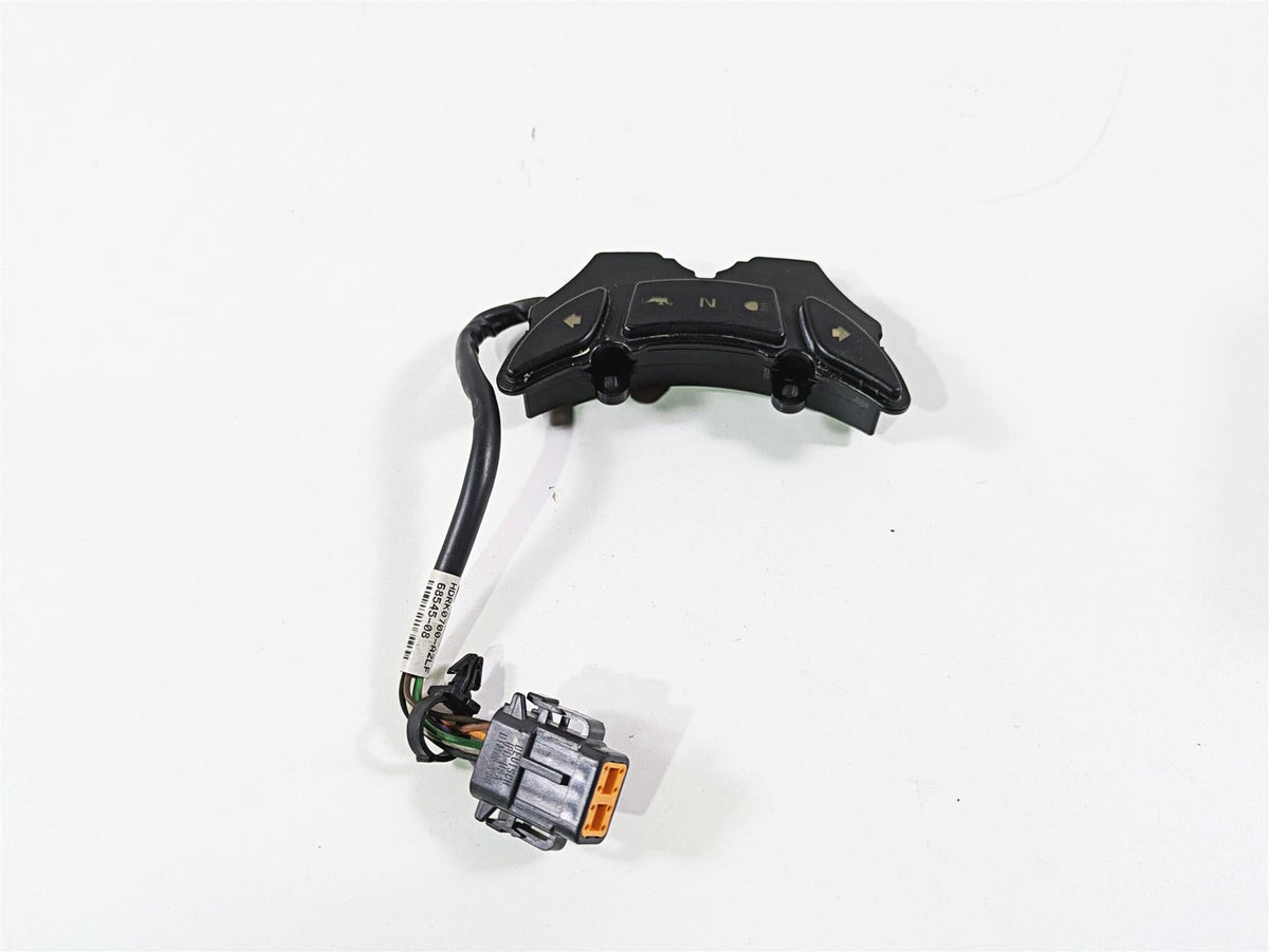 2009 Harley FLSTSB Cross Bones Indicator Instrument Lights Cluster 68545-08 {{ shop.shopifyCountryName }} - Mototech271