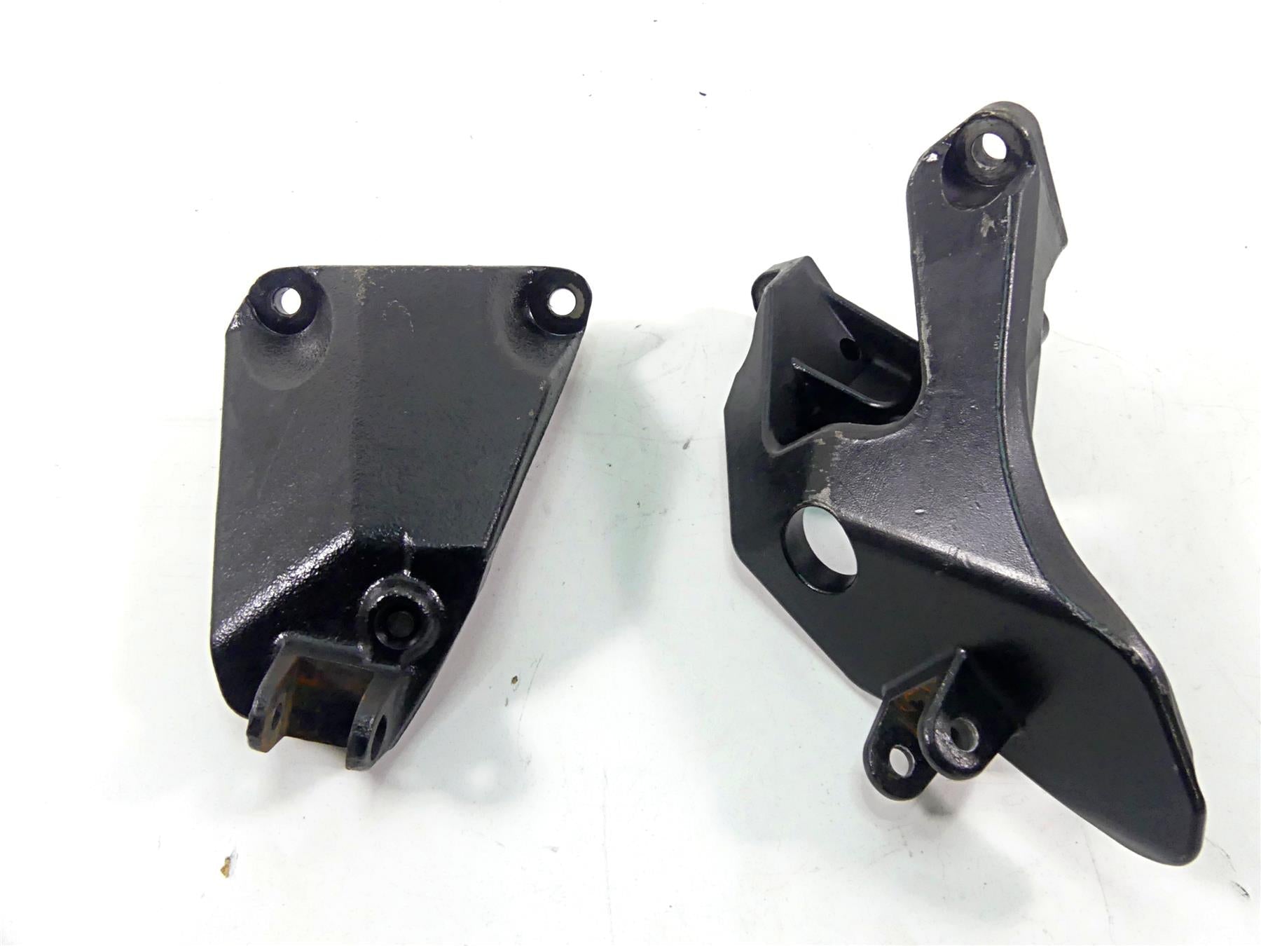 2008 Suzuki M109R VZR1800 Front Footpeg Mount Bracket Set 43511-48G00 {{ shop.shopifyCountryName }} - Mototech271