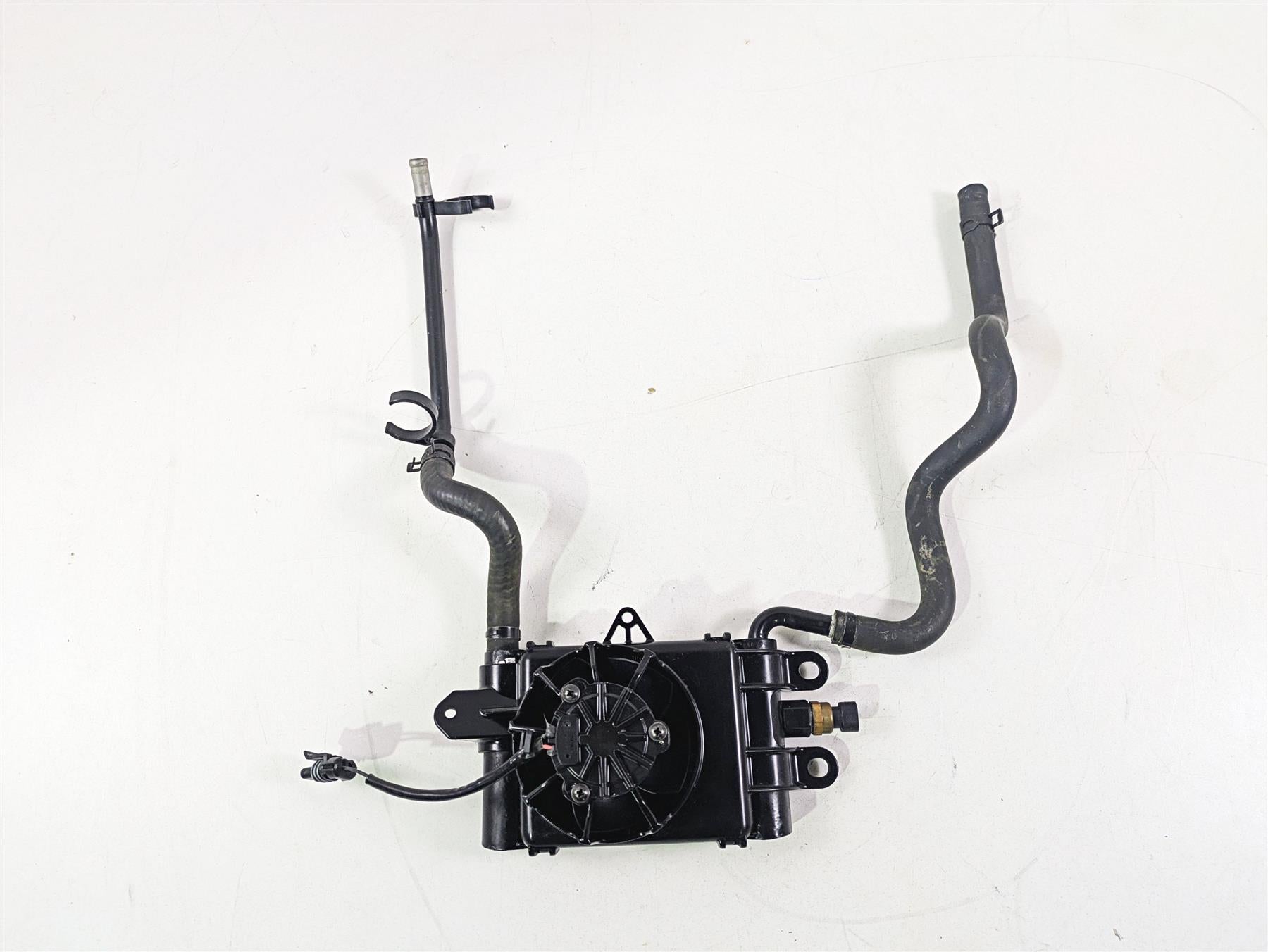 2015 Harley Touring FLHTKL Electra Glide Left Radiator Fan Set 26800004D {{ shop.shopifyCountryName }} - Mototech271