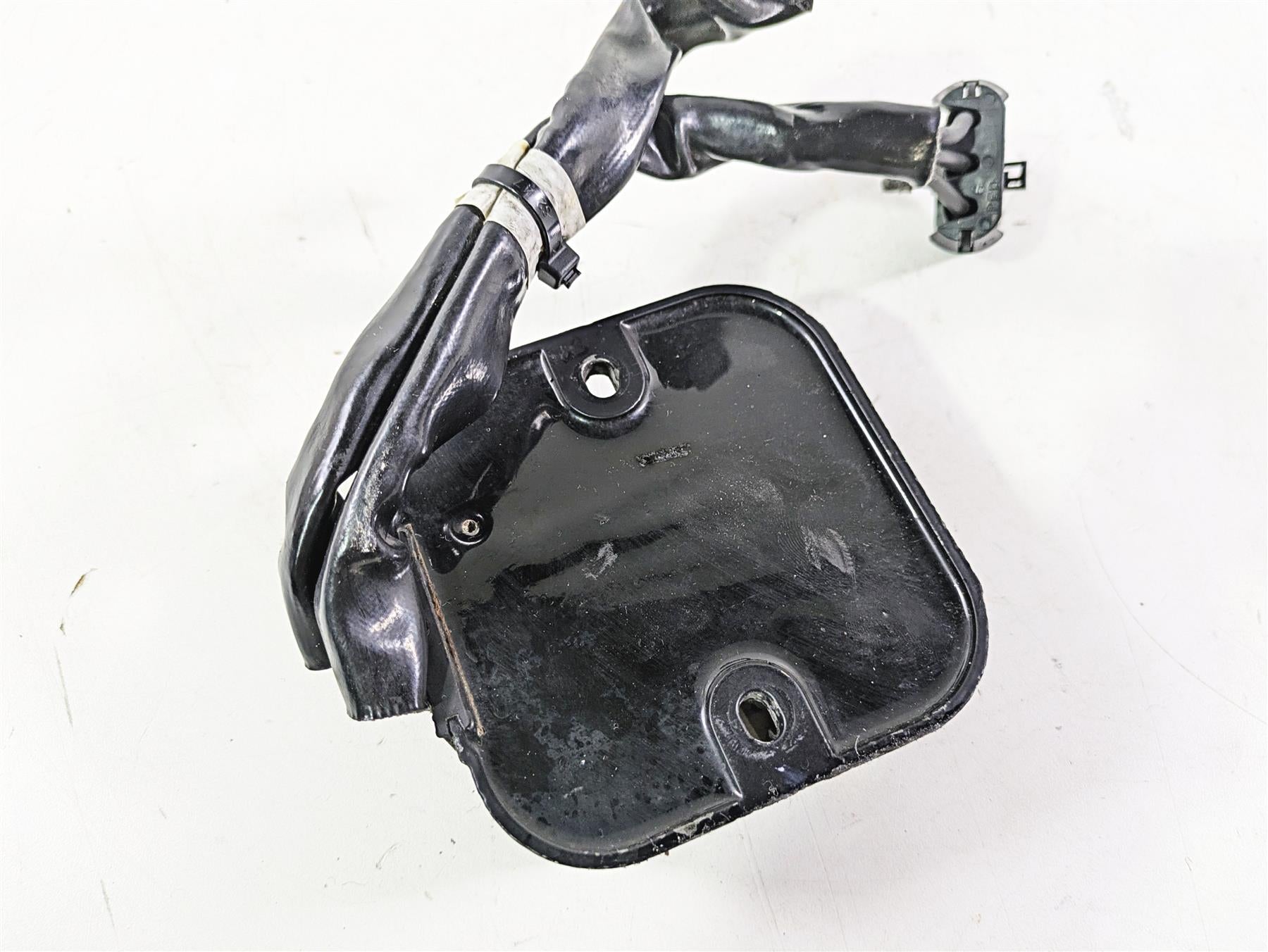 2018 Indian Chieftain Limited Rectifier Voltage Regulator 4014300 {{ shop.shopifyCountryName }} - Mototech271