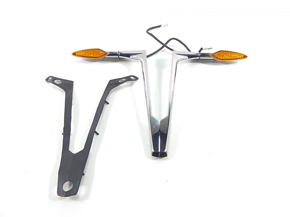 2011 Victory Cross Country Rear Turn Signal Blinker & Mount Set 2411114 5136613 {{ shop.shopifyCountryName }} - Mototech271