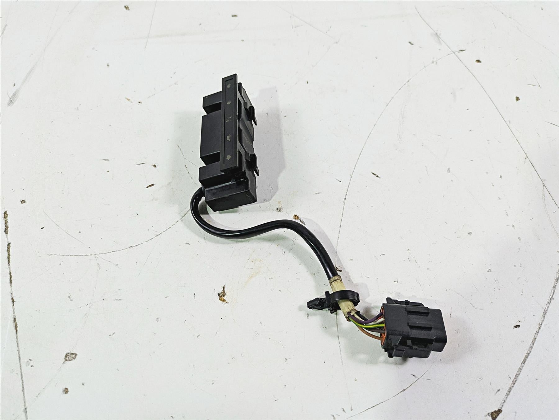 2005 Harley Softail FLSTSCI Heritage Springer Instrument Lights 68113-99C {{ shop.shopifyCountryName }} - Mototech271