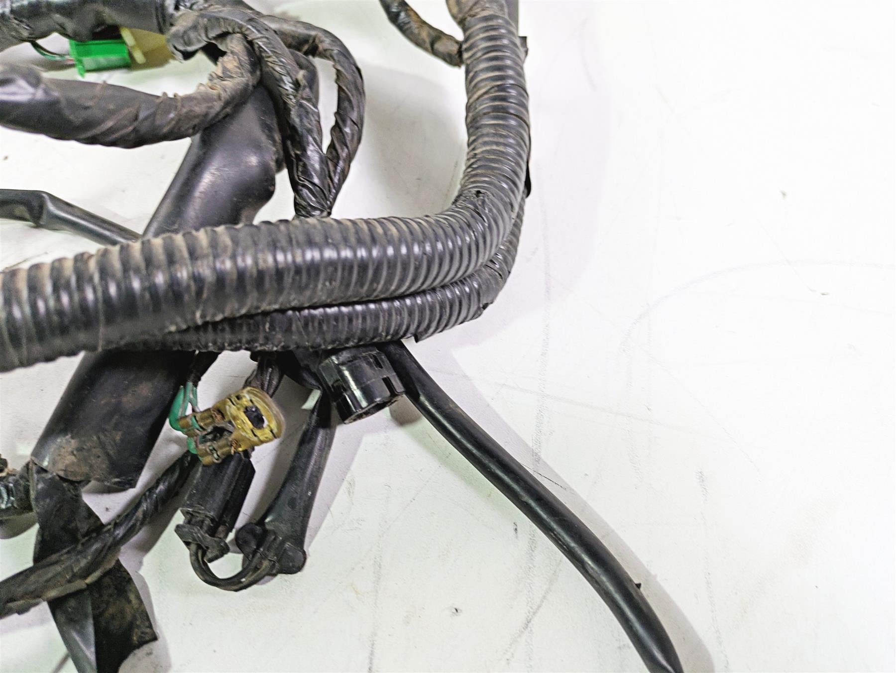 2002 Honda V-Twin VTX1800 C Wiring Harness Loom - No Cuts 32100-MCH-6720 {{ shop.shopifyCountryName }} - Mototech271