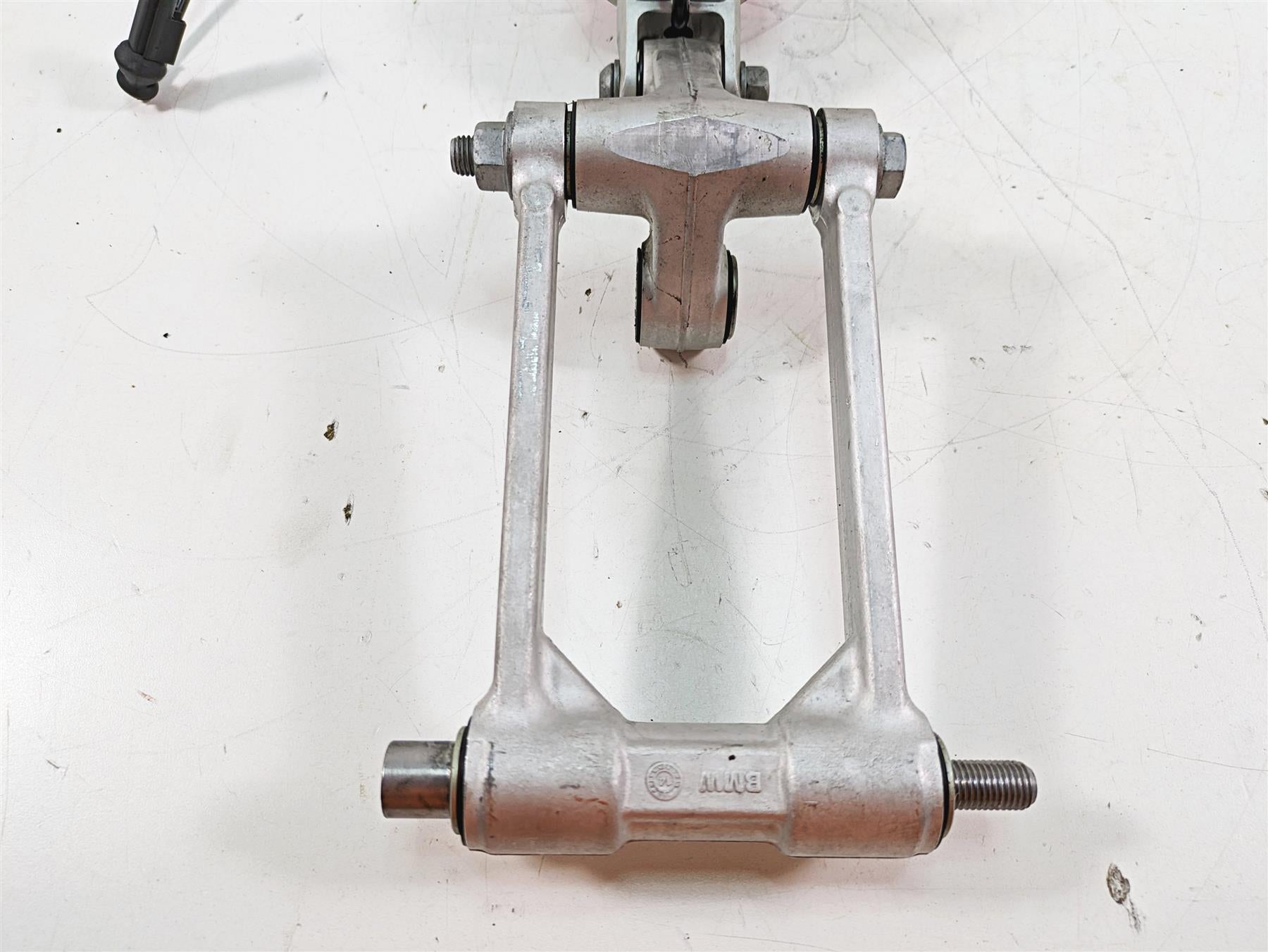 2015 BMW S1000RR K46 Straight Rear Ddc Esa Suspension Shock Damper 33548561412 {{ shop.shopifyCountryName }} - Mototech271