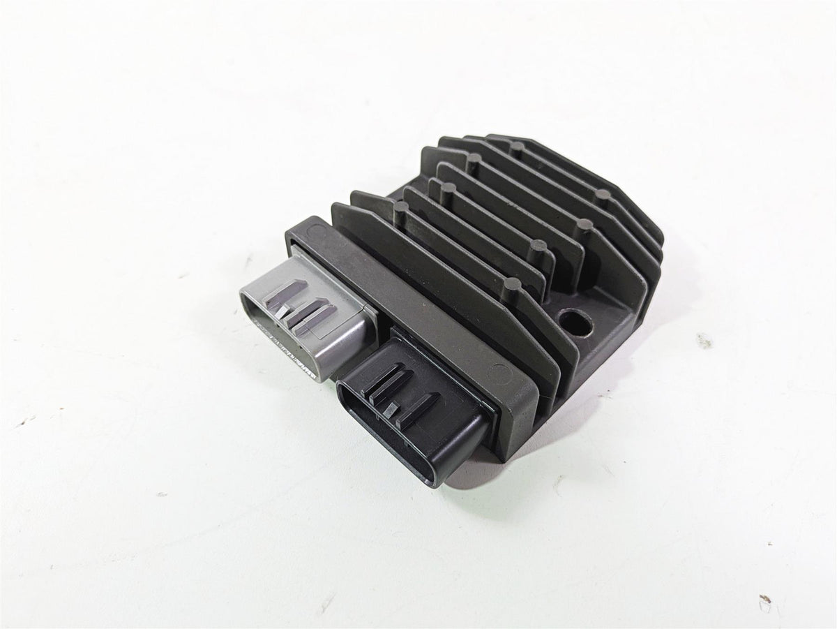 2015 BMW R1200 GS Adv K51 Rectifier Voltage Regulator FH020AA 12318523367 {{ shop.shopifyCountryName }} - Mototech271