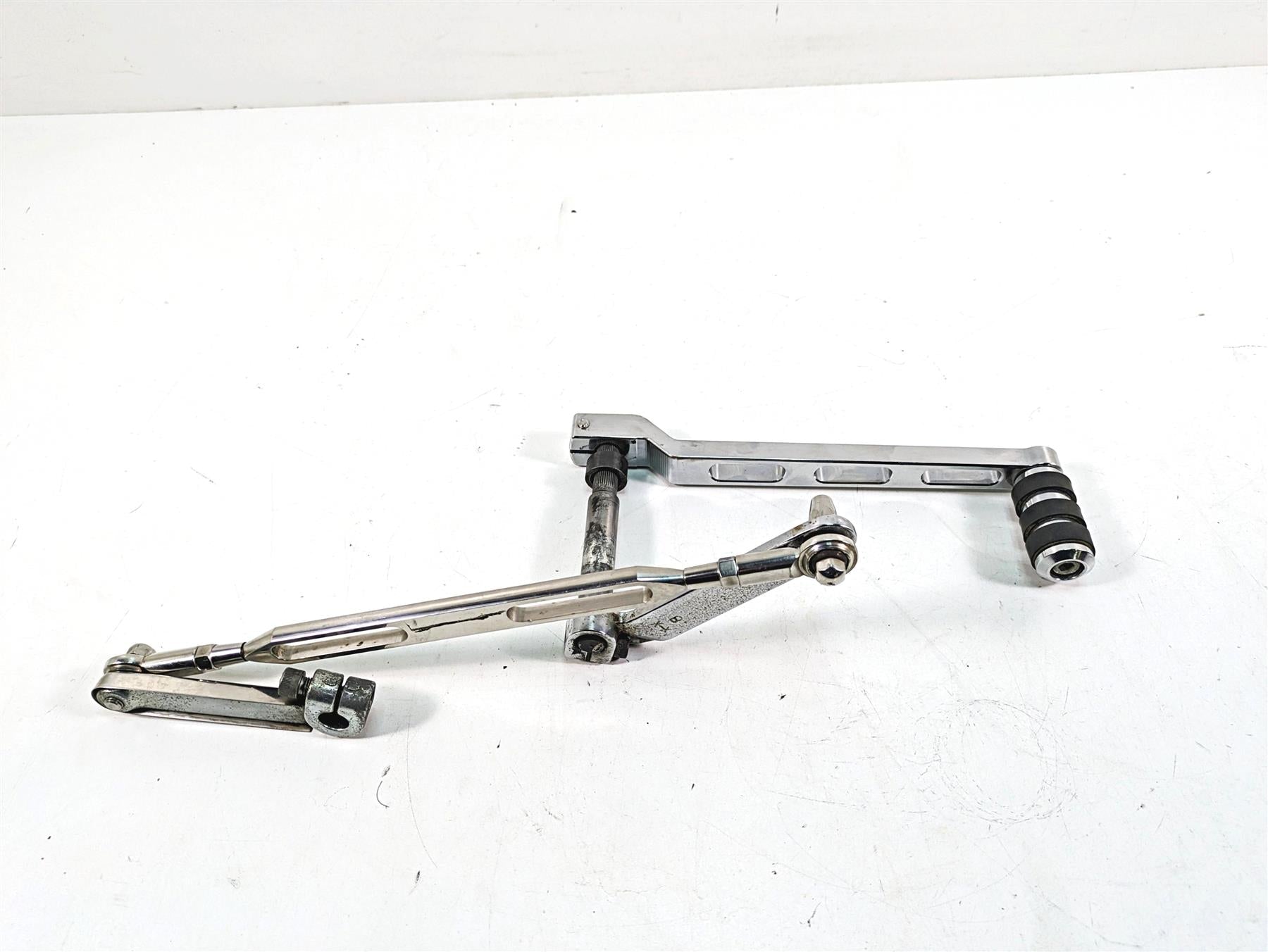1999 Harley Touring FLHTC Electra Glide Chrome Shifter Pedal Linkage 33895-82E | Mototech271