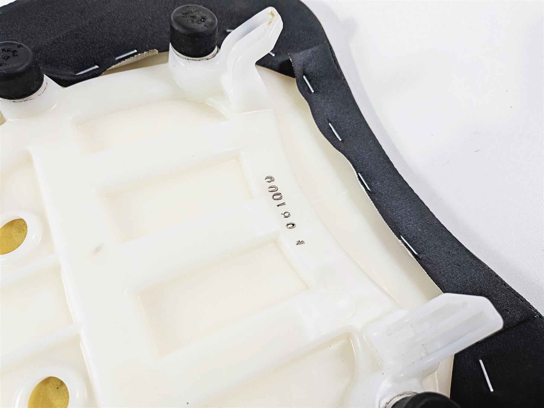 2024 Suzuki GSXR600 Nice Front Rider Seat Saddle 45100-14J11-DW2 {{ shop.shopifyCountryName }} - Mototech271
