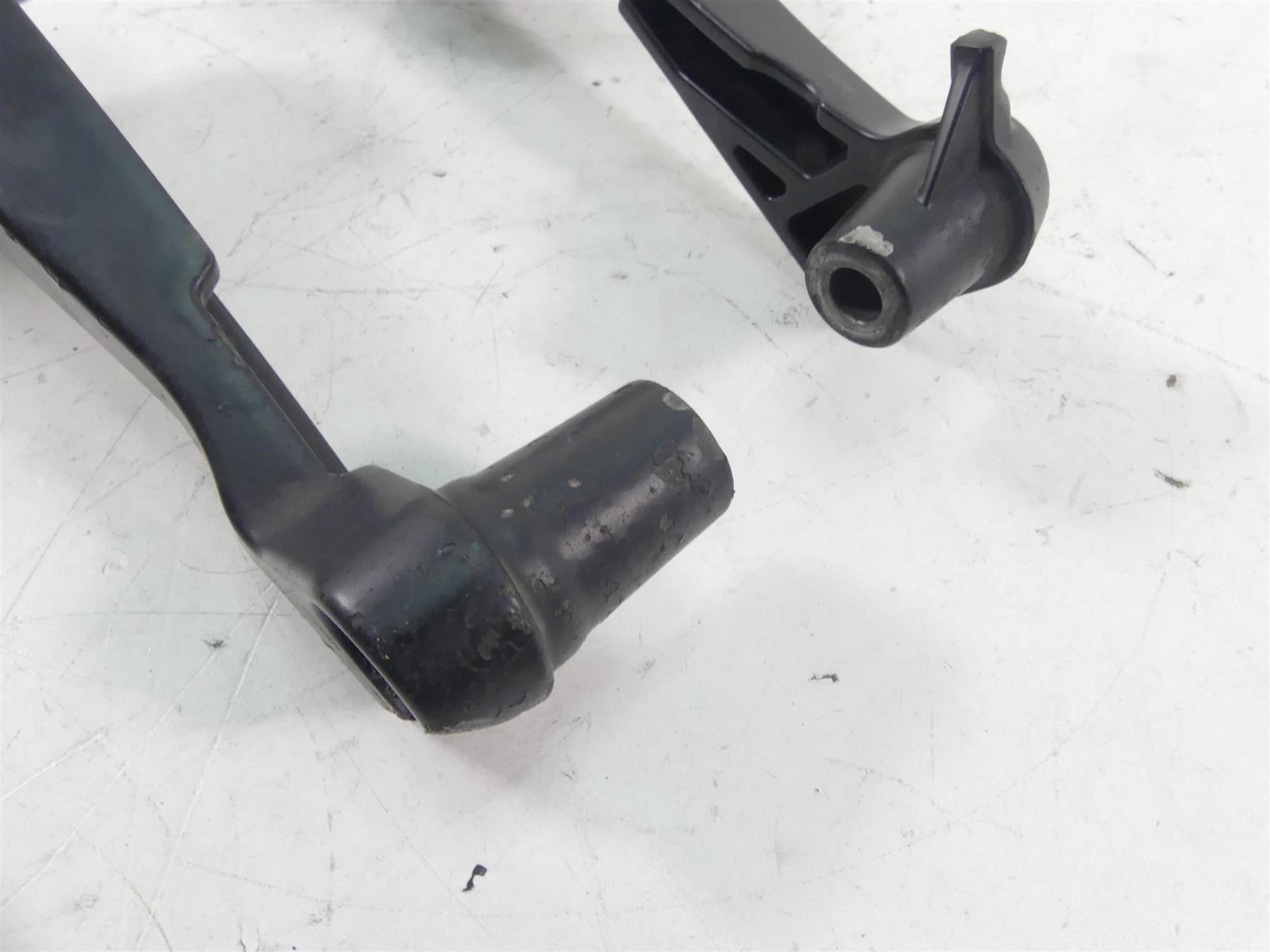 2012 Victory Cross Country Rear Passenger Footpeg Set - Read 5136384 5136385 {{ shop.shopifyCountryName }} - Mototech271