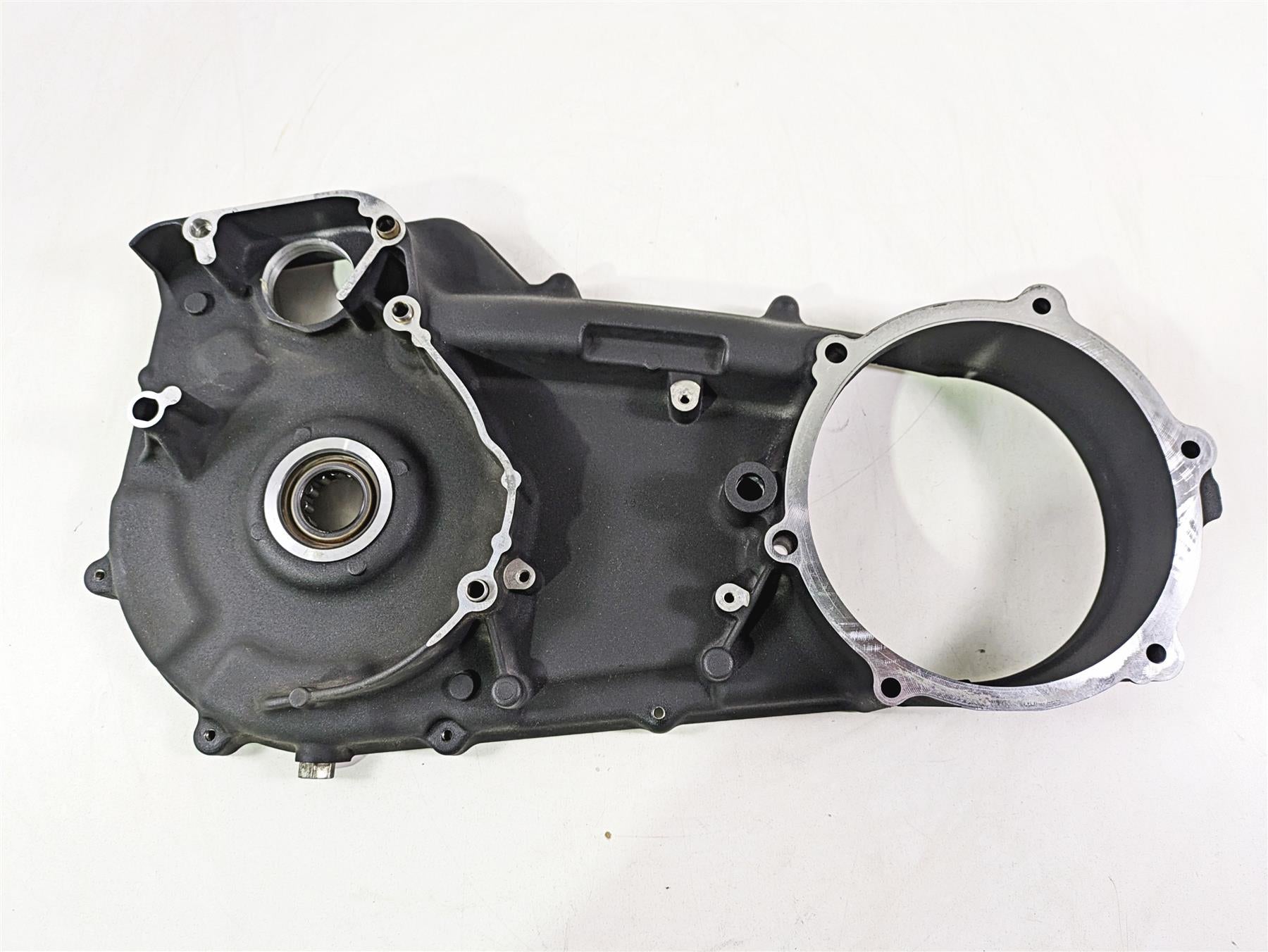 2014 Harley FLS Softail Slim Inner Primary Drive Clutch Cover 60681-06C {{ shop.shopifyCountryName }} - Mototech271