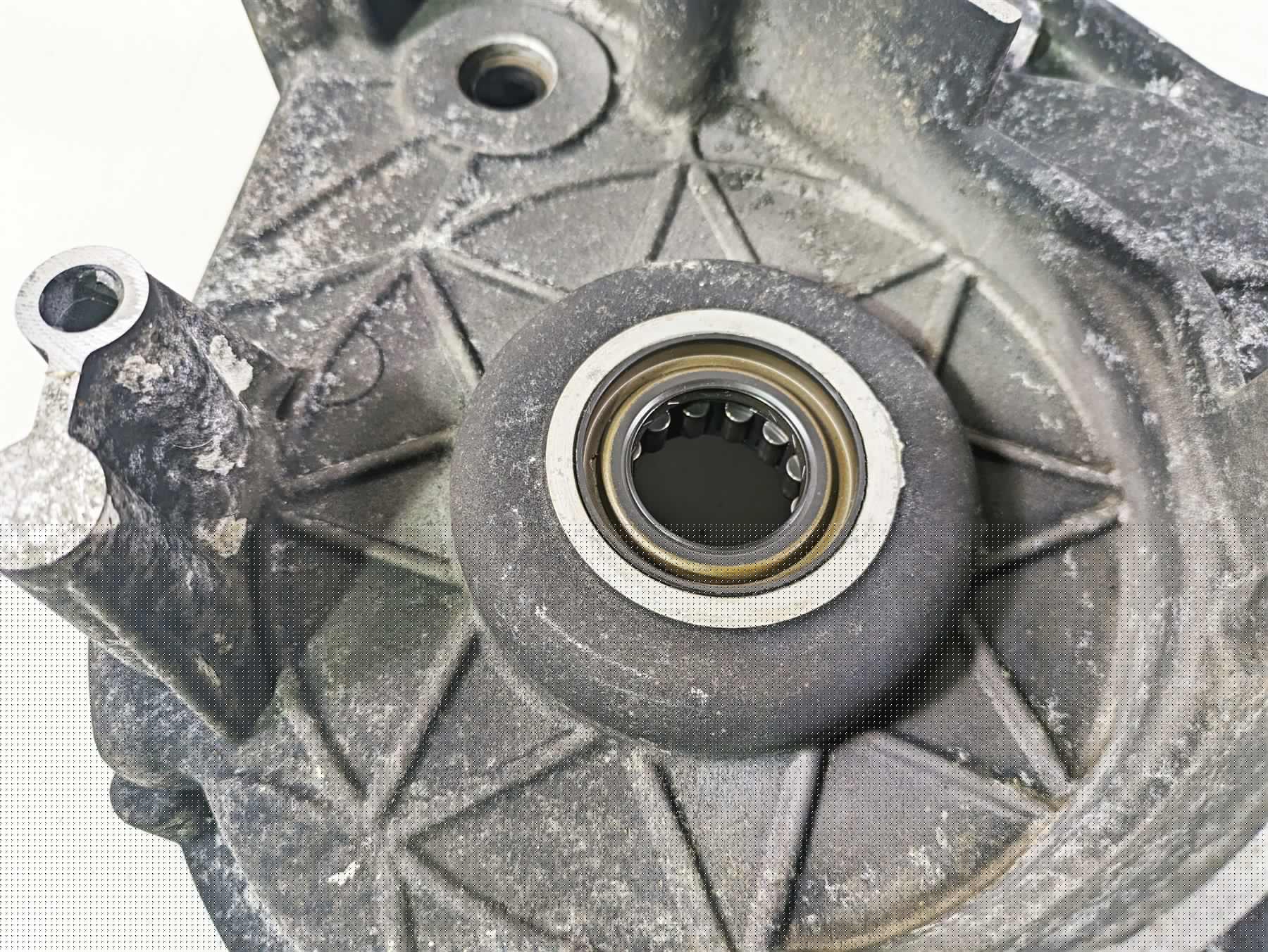 2003 Harley Touring FLHTCUI 100TH E-Glide Inner Primary Clutch Cover 60677-01B {{ shop.shopifyCountryName }} - Mototech271
