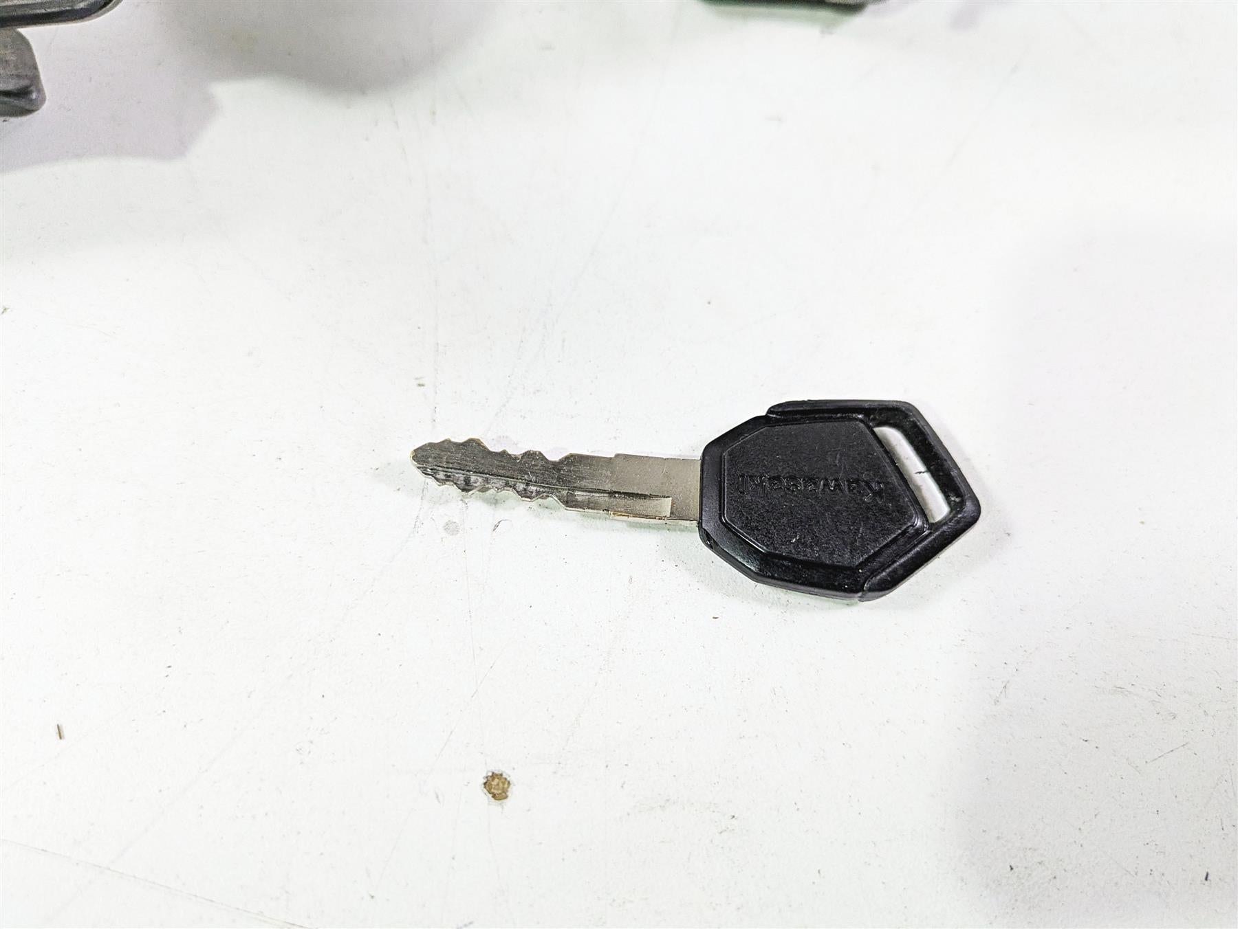 2021 Kawasaki Z125 Pro Ignition Switch Key Lock Set -READ 27005-5182 {{ shop.shopifyCountryName }} - Mototech271