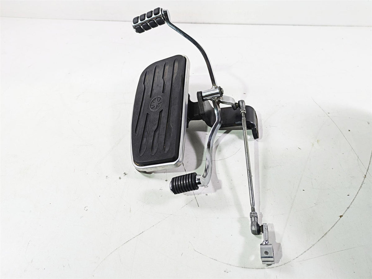 2007 Yamaha XVS1300 V-Star Tour Left Floor Board & Shifter Set 3D8-27410-00-00 {{ shop.shopifyCountryName }} - Mototech271