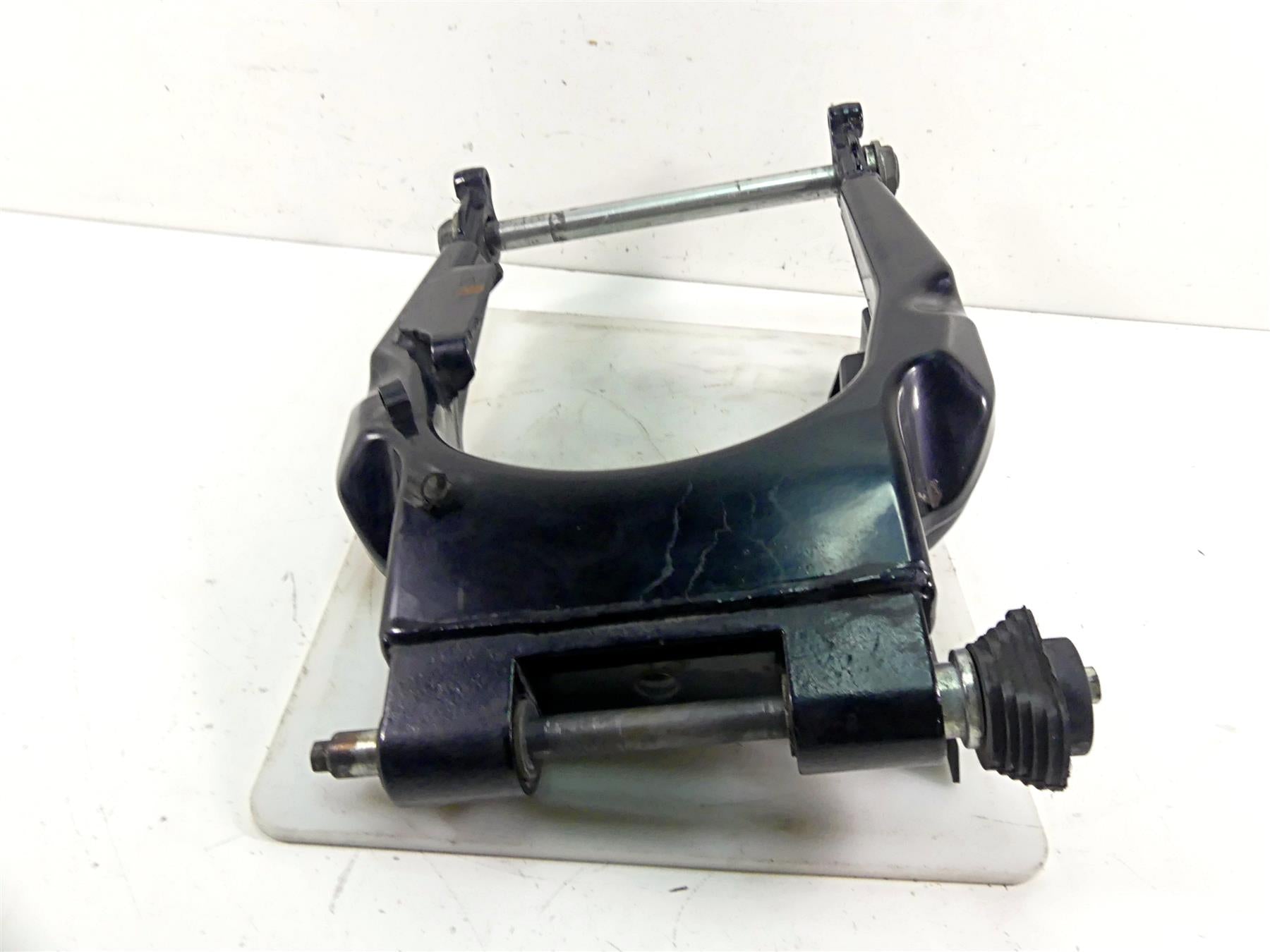2010 Harley Touring FLHRC Road King Rear Swingarm Swing Arm 25mm Axle 47549-09A {{ shop.shopifyCountryName }} - Mototech271