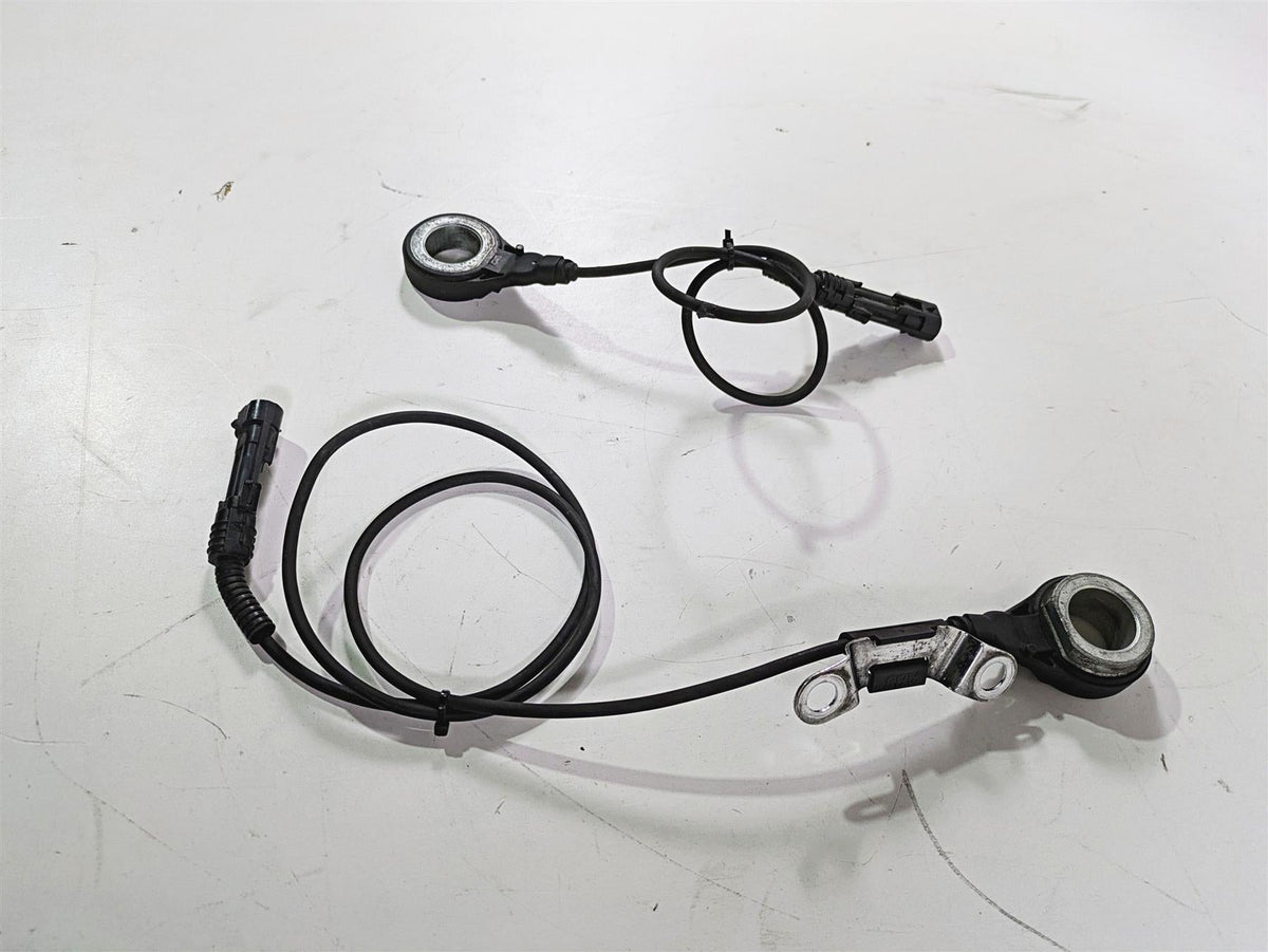 2017 Harley Touring FLHTKSE CVO E-Glide Abs Wheel Speed Sensors Set 32700015 {{ shop.shopifyCountryName }} - Mototech271