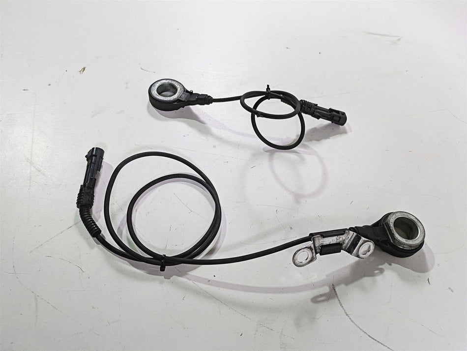 2017 Harley Touring FLHTKSE CVO E-Glide Abs Wheel Speed Sensors Set 32700015 {{ shop.shopifyCountryName }} - Mototech271