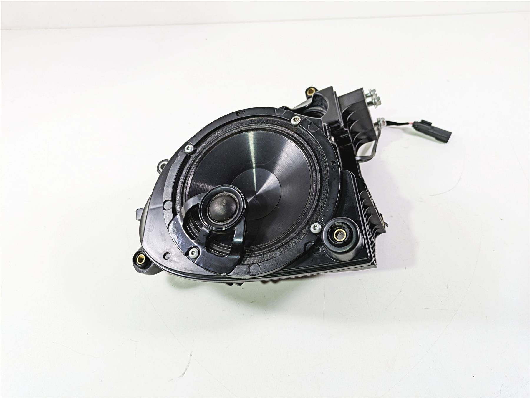 2017 Harley Touring FLHTKSE CVO E-Glide Right Front Speaker & Housing 57000175 {{ shop.shopifyCountryName }} - Mototech271