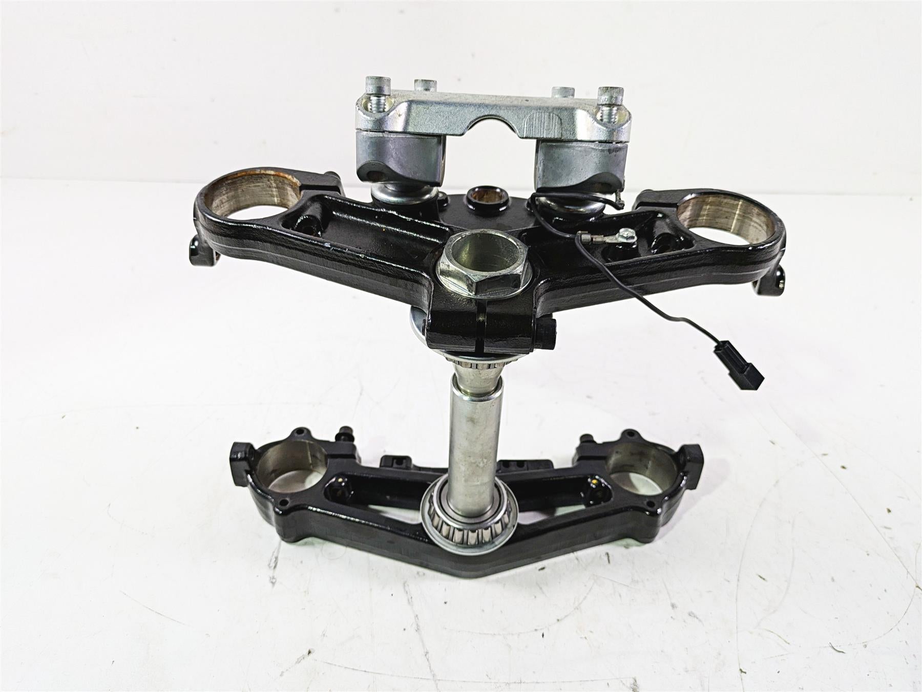 2015 Harley Touring FLHTKL E -Glide Low Upper Lower Triple Tree Set 45900091A