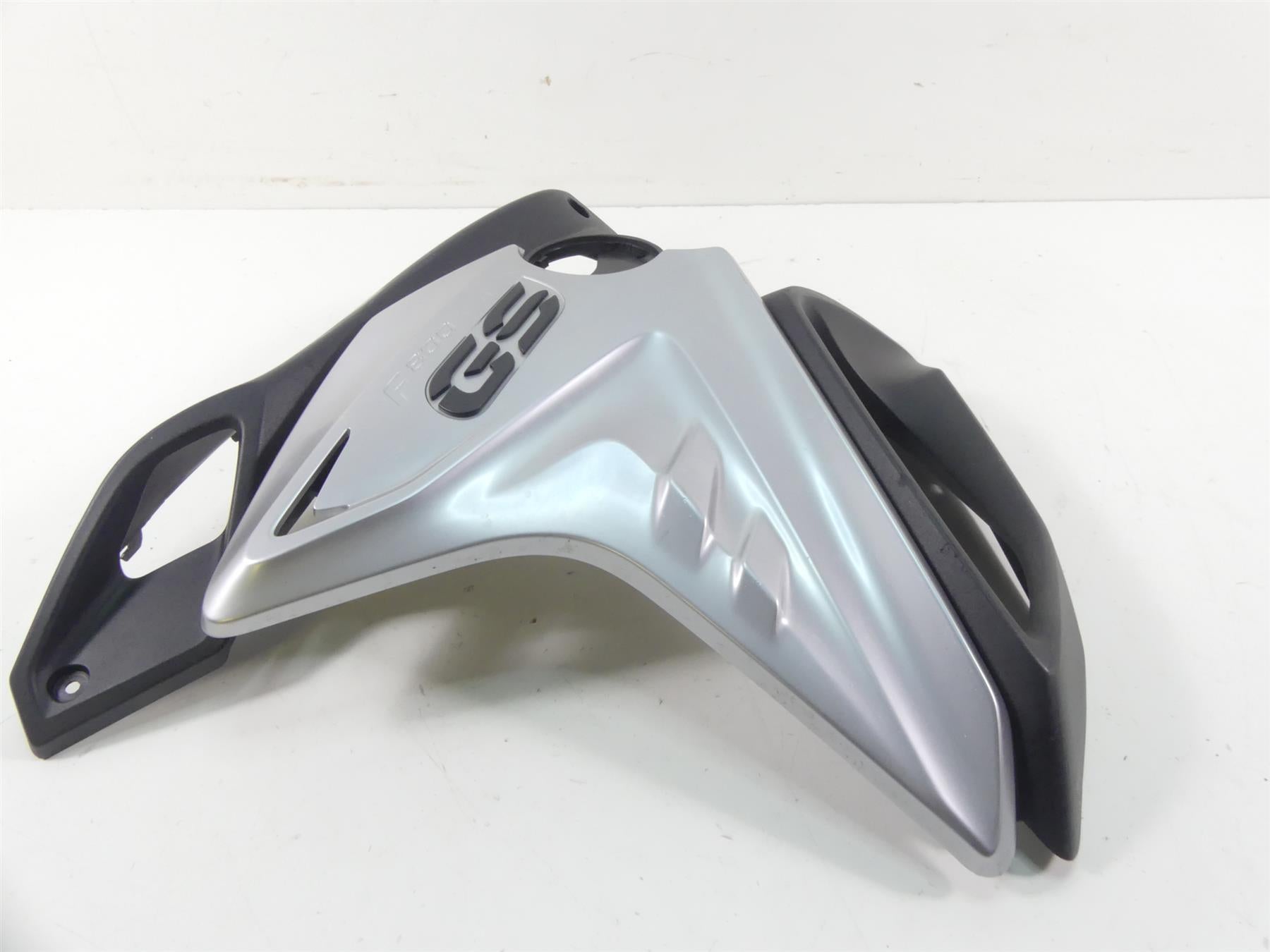2017 BMW F800GS K72 Left Main Tank Cover Fairing Set 46638554367 46638529013 {{ shop.shopifyCountryName }} - Mototech271