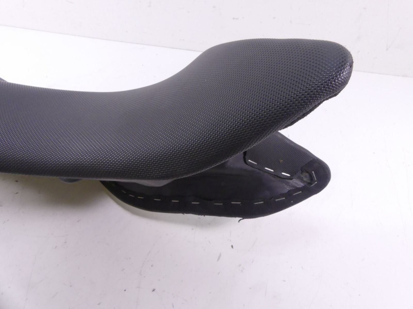 2009 Triumph Street Triple 675R Dual Driver Passenger Saddle Seat -Read T2306405 {{ shop.shopifyCountryName }} - Mototech271
