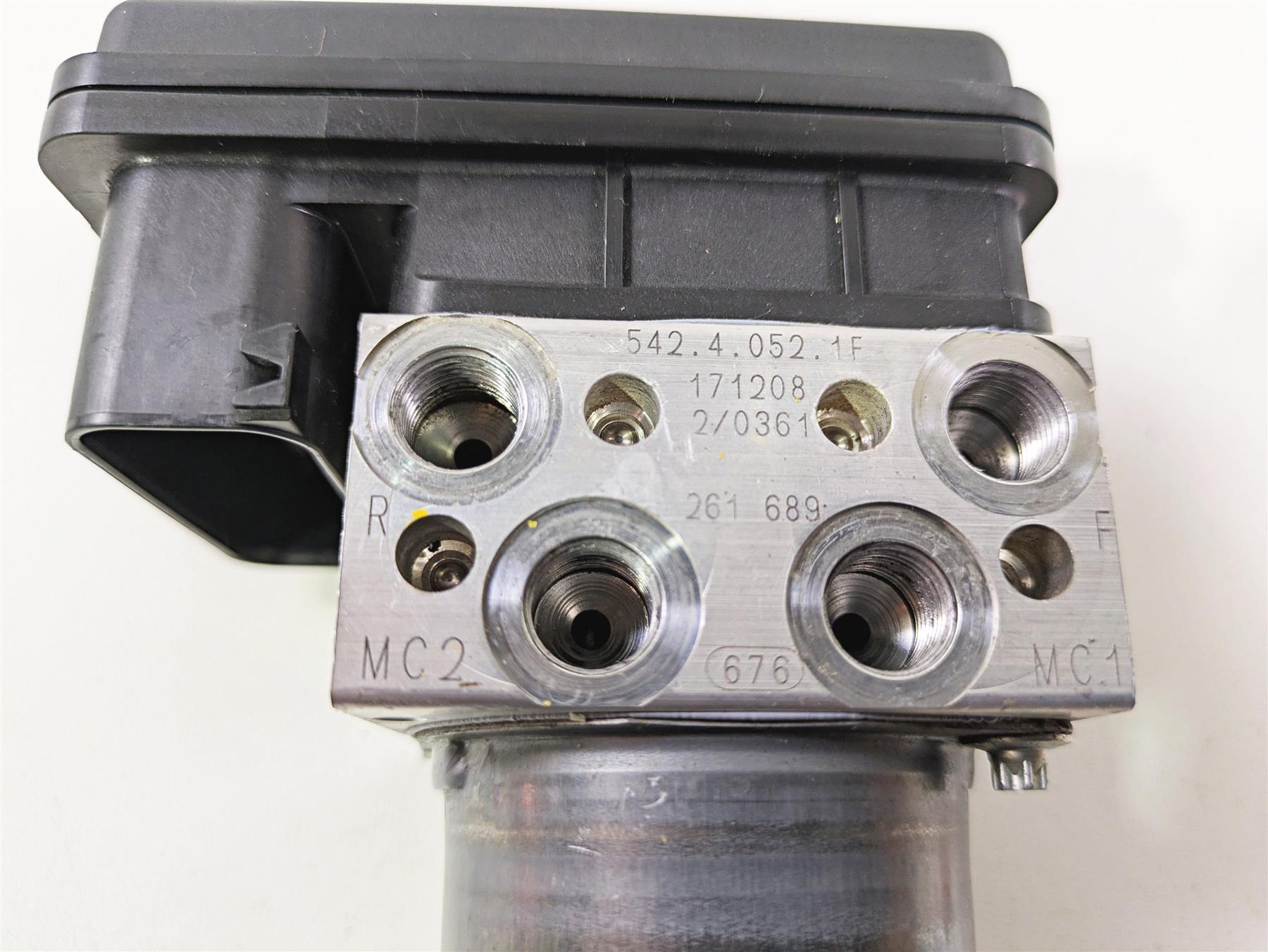 2018 Ducati Scrambler Desert Sled 800 Abs Brake Pump Control Module 54240521F {{ shop.shopifyCountryName }} - Mototech271