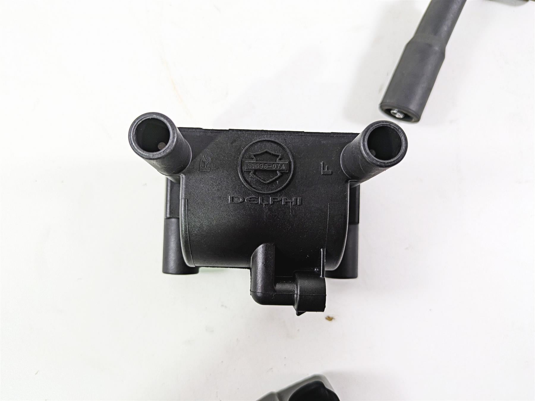 2016 Harley FXDL Dyna Low Rider Delphi Ignition Coil Wires Plugs 31696-07A {{ shop.shopifyCountryName }} - Mototech271