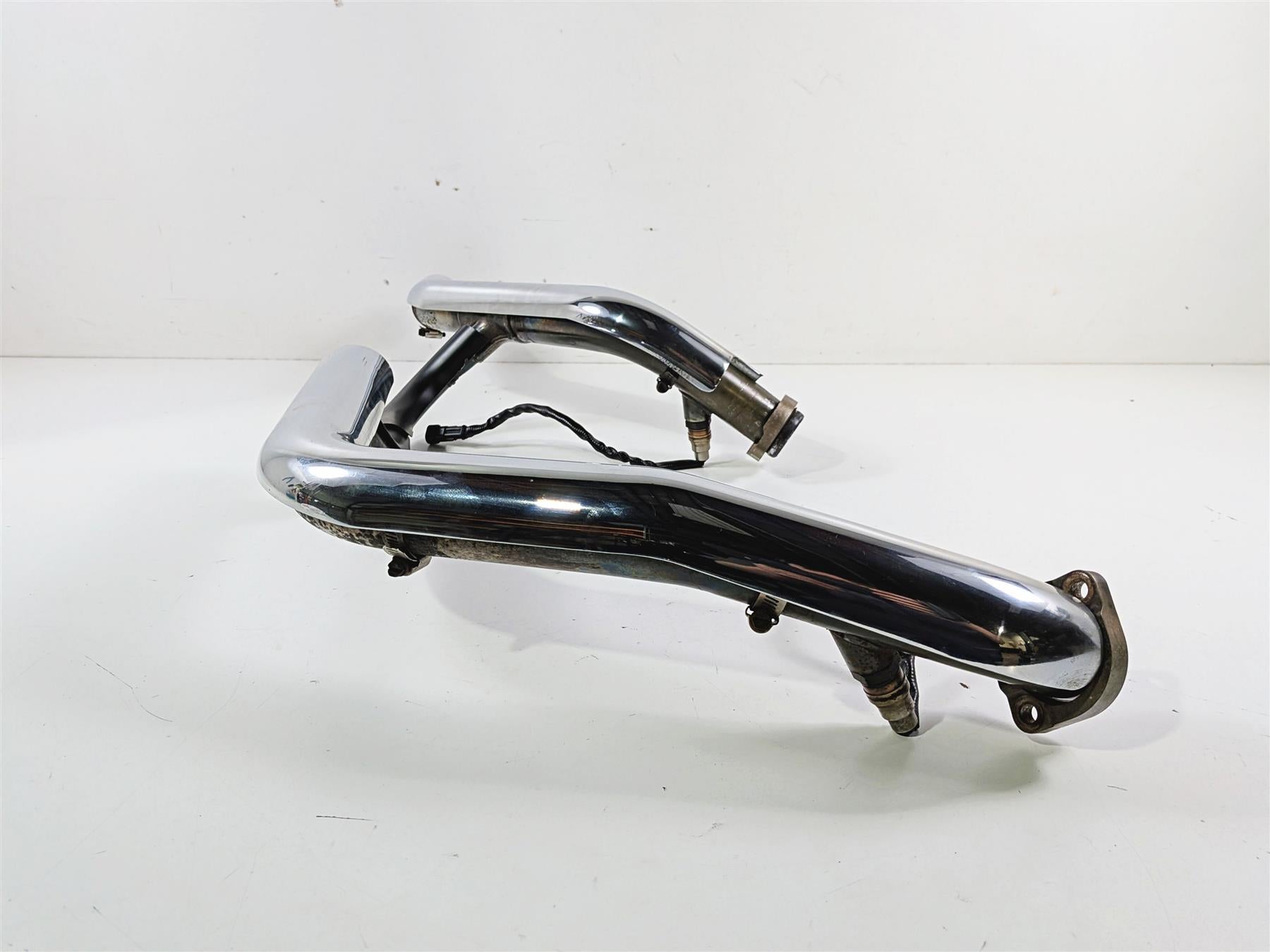 2007 Harley Dyna FXDB Street Bob Stock Exhaust Header Manifold Set 65631-06 {{ shop.shopifyCountryName }} - Mototech271