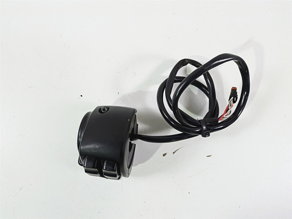 2014 Harley FLS Softail Slim Left Hand Control Turn Signal Switch 72949-12A {{ shop.shopifyCountryName }} - Mototech271