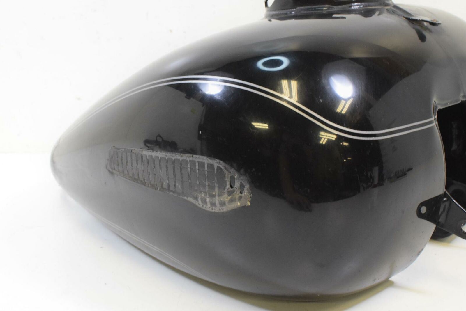 2016 Harley Touring FLHTCU Electra Glide Fuel Gas Petrol Tank - Dented 61356-08 {{ shop.shopifyCountryName }} - Mototech271