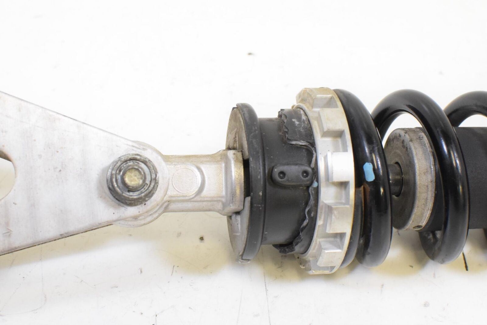 2010 Honda CBR600RR CBR600 RR Rear Dampener Shock w/ LINKAGE PARTS 52400-MFJ-A41 {{ shop.shopifyCountryName }} - Mototech271