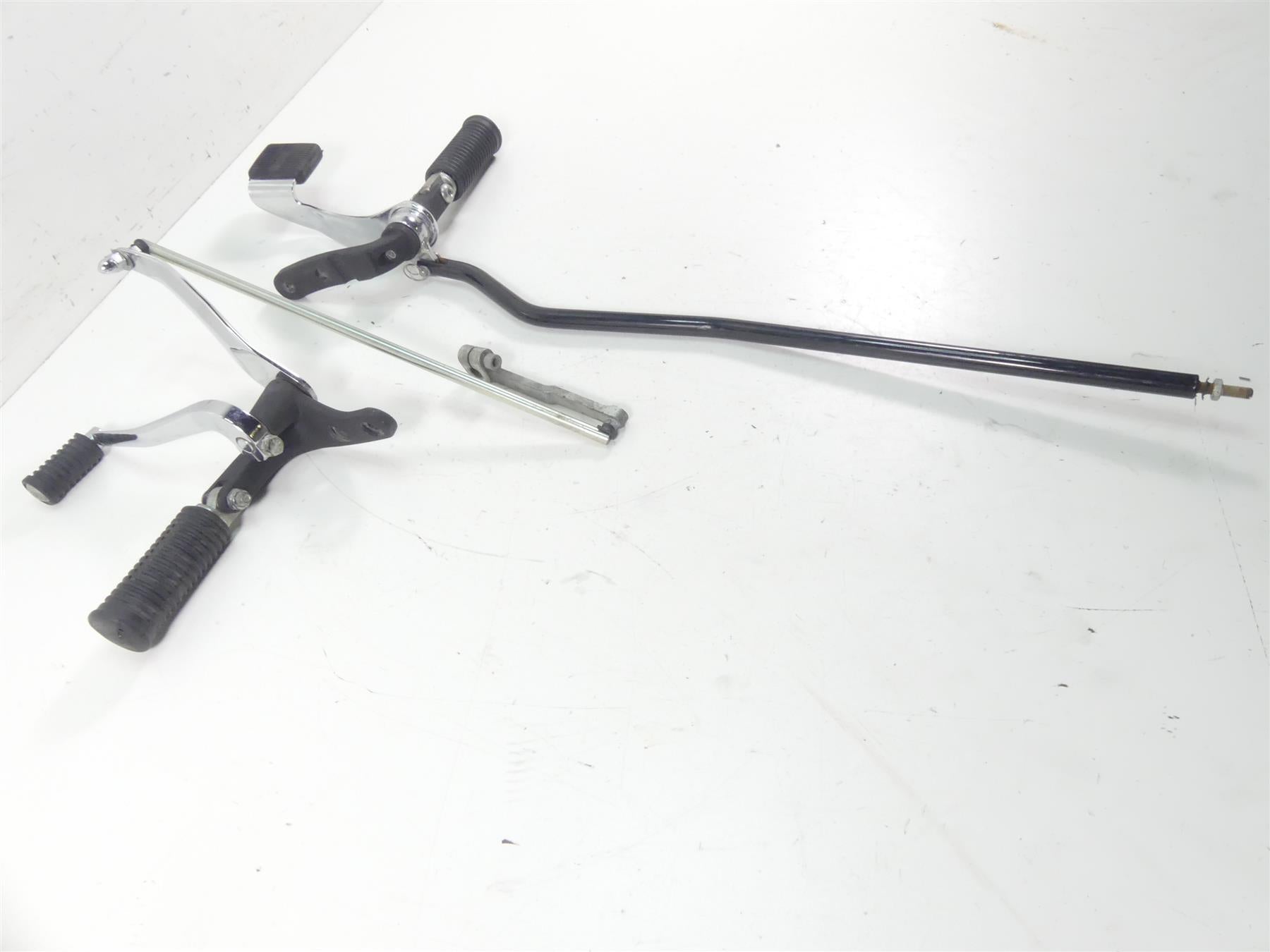 2010 Harley FXDWG Dyna Wide Glide Front Left Right Forward Foot Control 33693-03 {{ shop.shopifyCountryName }} - Mototech271