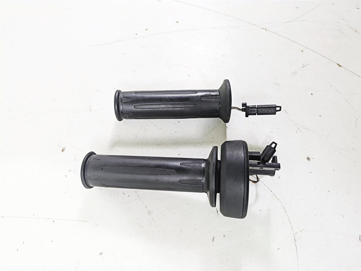 2015 BMW R1200GS Adv K51 Left Right Heated Hand Grip Set Cruise 61318552120 {{ shop.shopifyCountryName }} - Mototech271