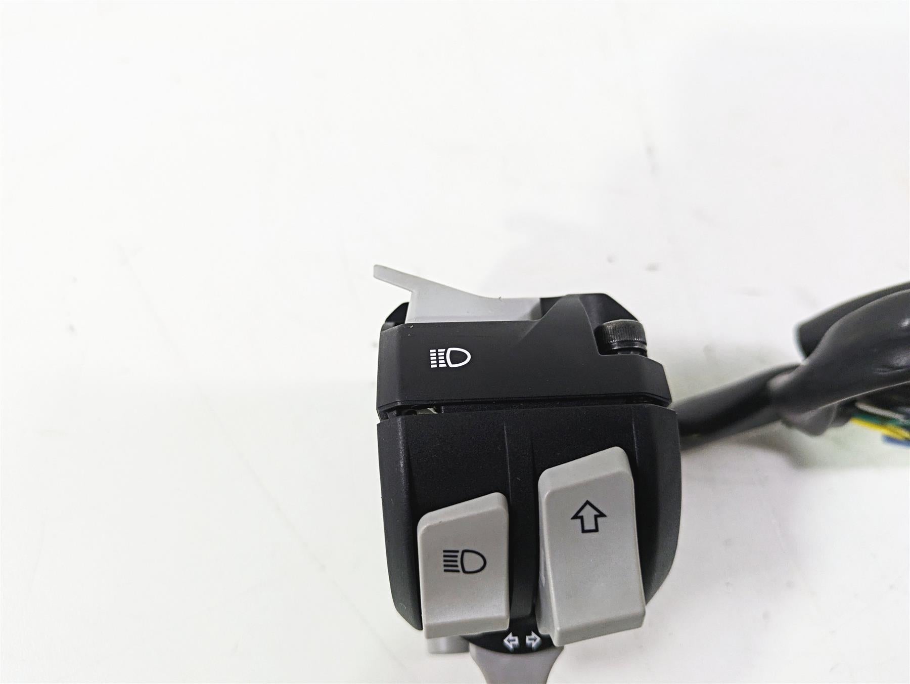 2023 Ducati Monster 937 SP Left Hand Control Switch 65110281C {{ shop.shopifyCountryName }} - Mototech271