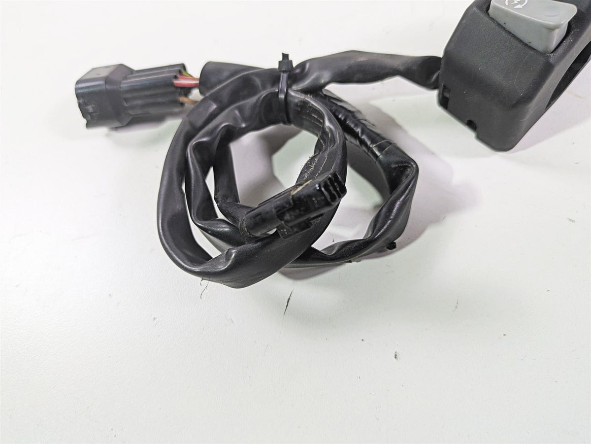 2023 Kawasaki ZX1400 ZX14R Ninja Right Hand Control Switch Kill Start 46091-0321 {{ shop.shopifyCountryName }} - Mototech271