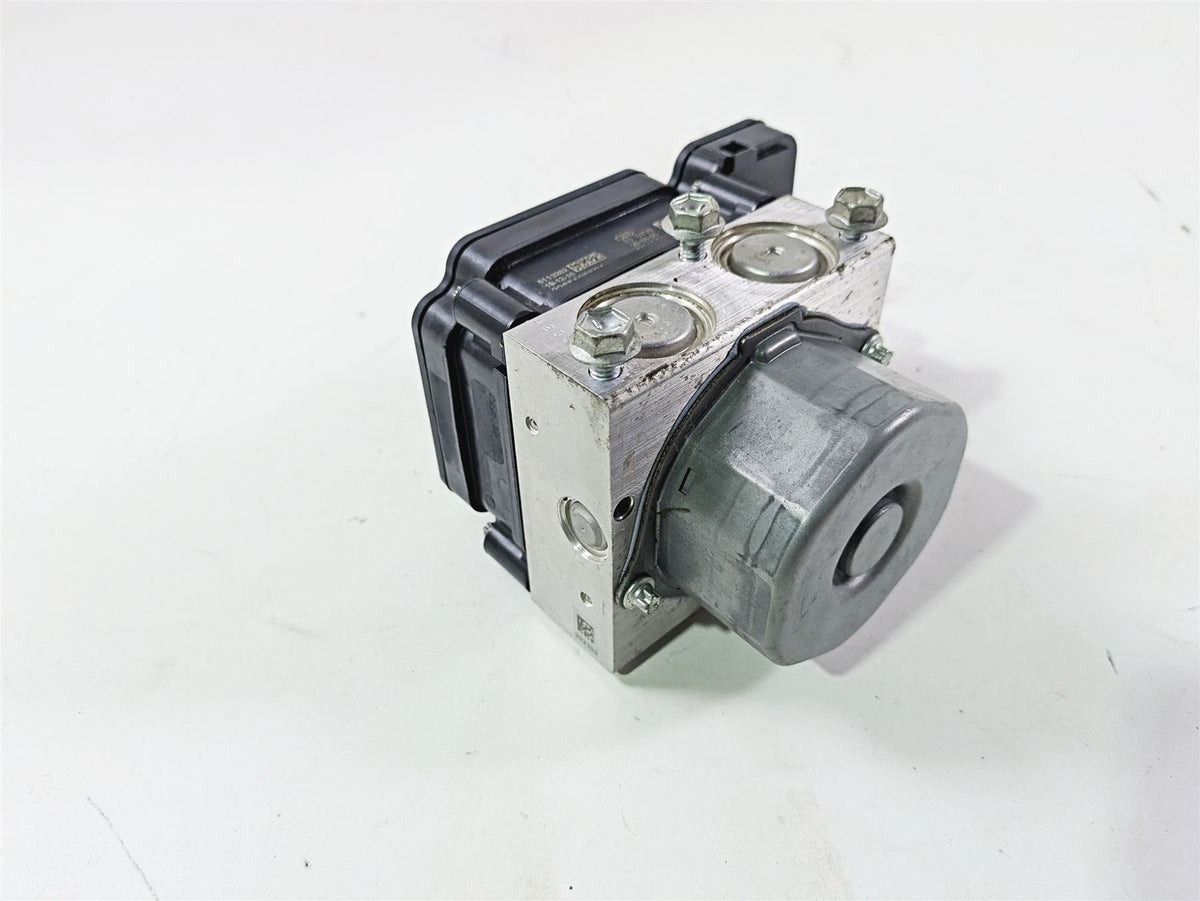 2020 Suzuki V-Strom 1050 XT Abs Brake Pump Unit Module 55610-06L00 {{ shop.shopifyCountryName }} - Mototech271