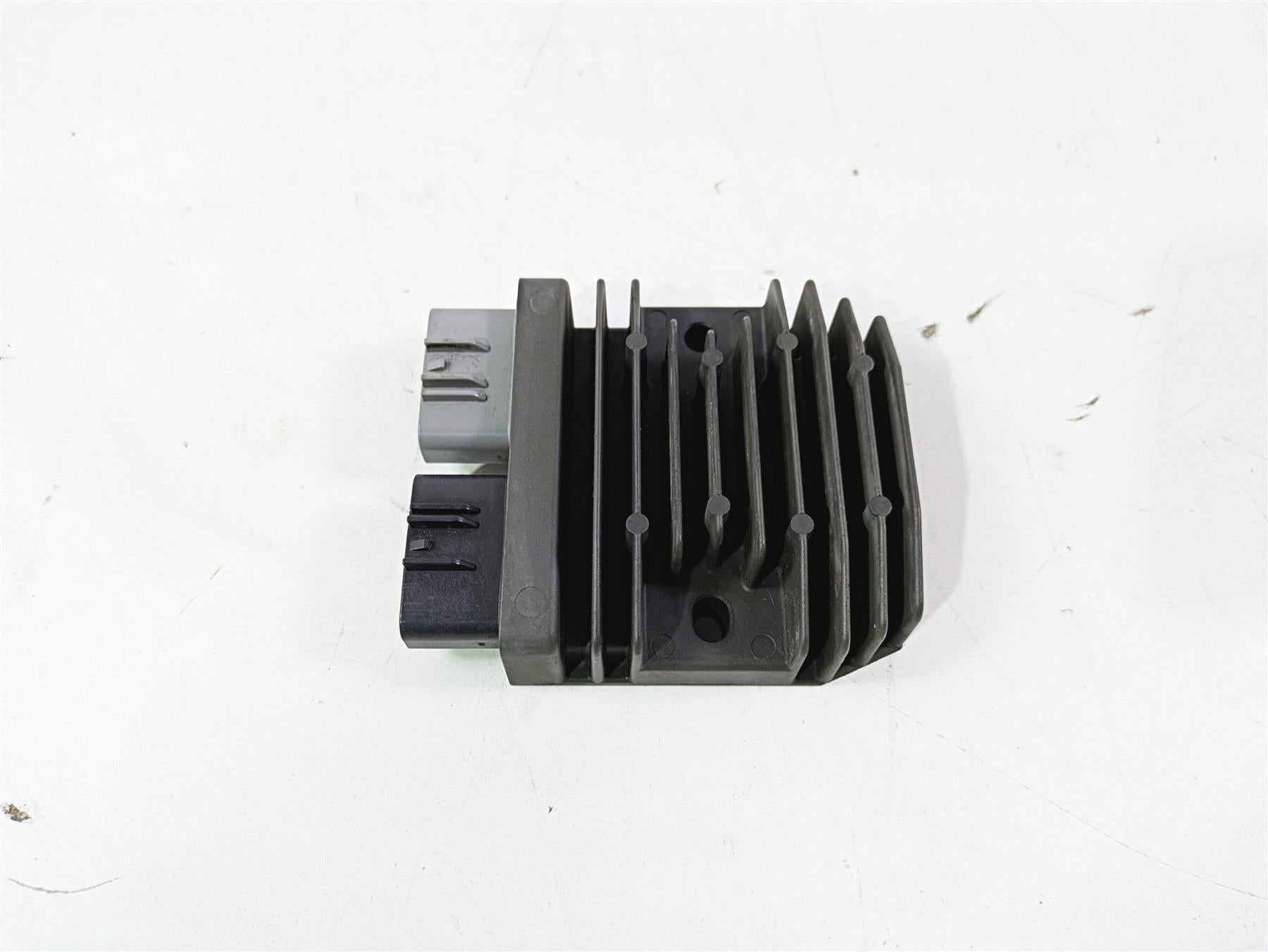 2016 BMW R1200RS K54 Rectifier Voltage Regulator FH020AA 12318523367 {{ shop.shopifyCountryName }} - Mototech271