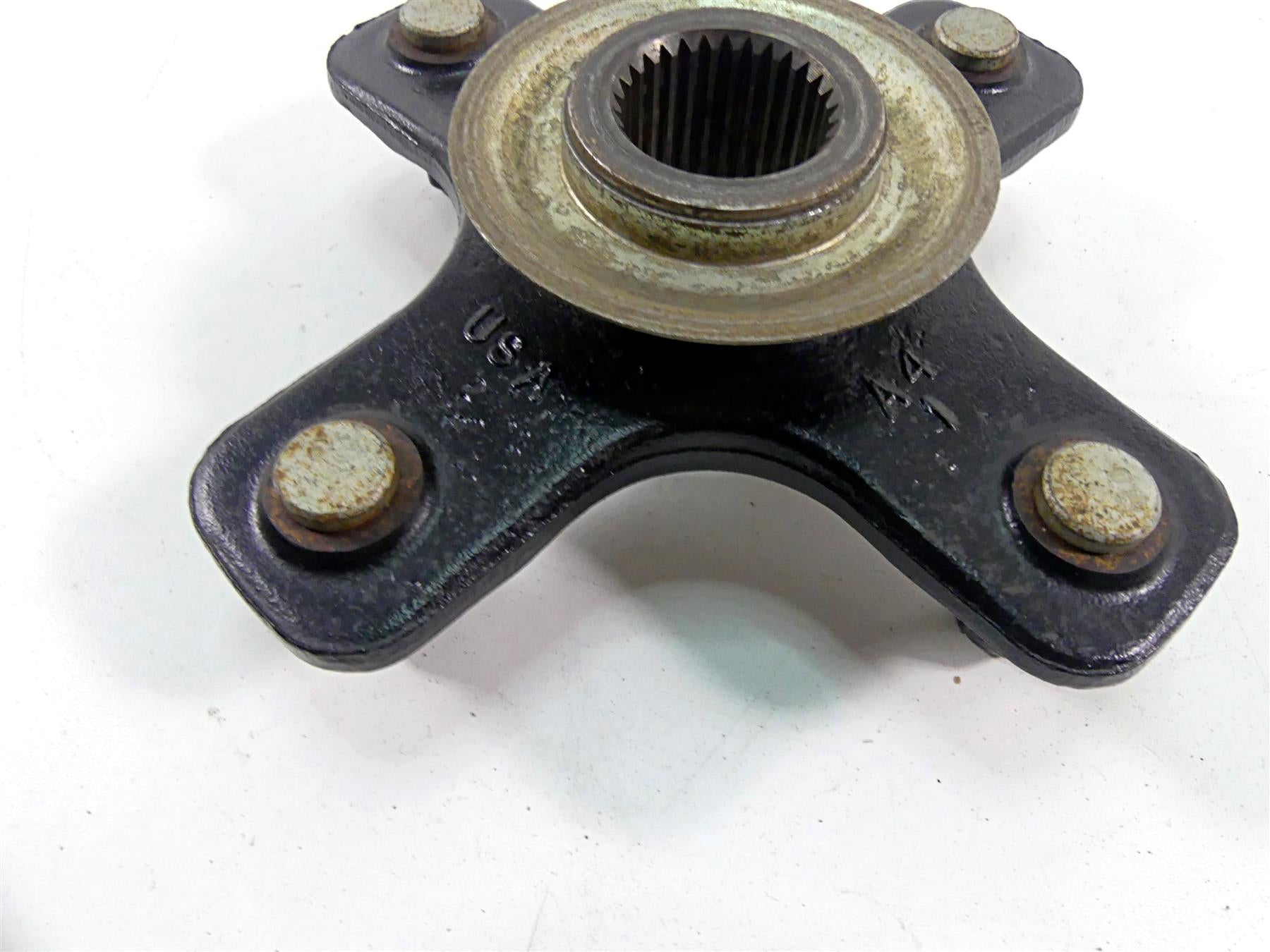 2018 Can Am Commander 1000R XT Rear Left Wheel Hub Mount 705502486 {{ shop.shopifyCountryName }} - Mototech271