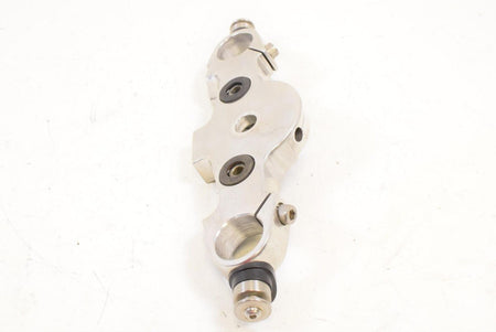 2015 Triumph Rocket III 3 Touring ABS Upper Triple Tree Steering Clamp T2049029 {{ shop.shopifyCountryName }} - Mototech271