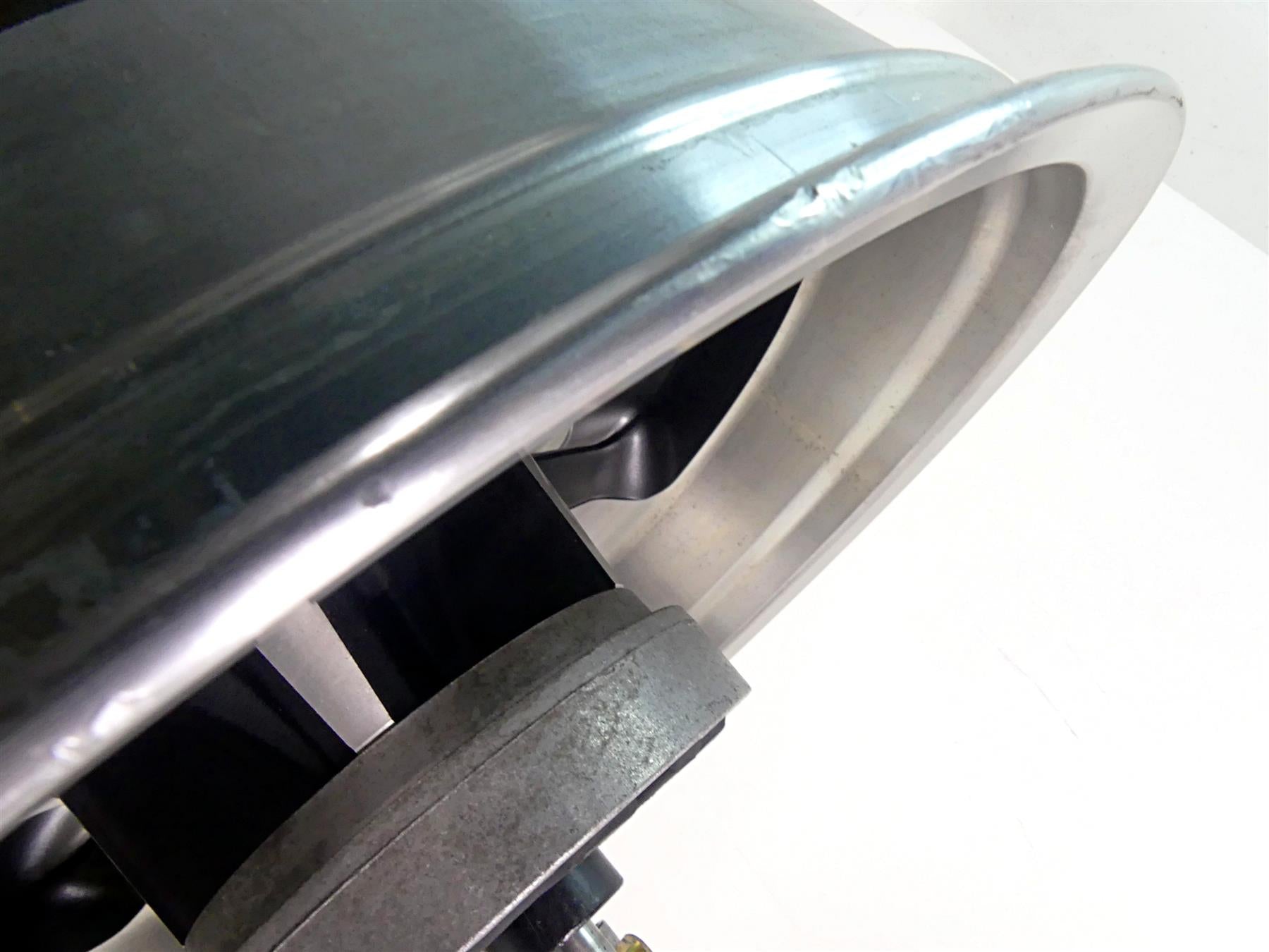2013 Harley VRSCF Muscle Vrod 18x8 Rear Wheel Rim - Read 40900169 {{ shop.shopifyCountryName }} - Mototech271