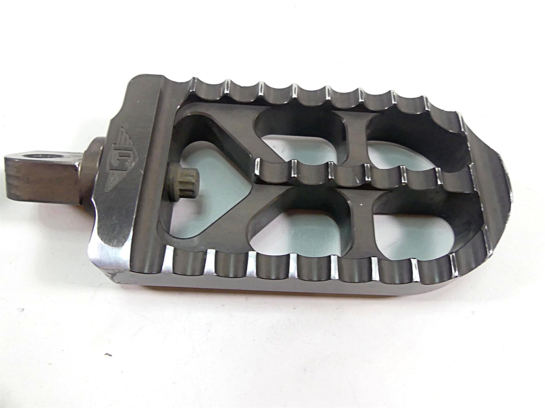 2014 Harley Dyna FXDB Street Bob Joker Machine Adjustable Footpeg Set 08-56-1 {{ shop.shopifyCountryName }} - Mototech271