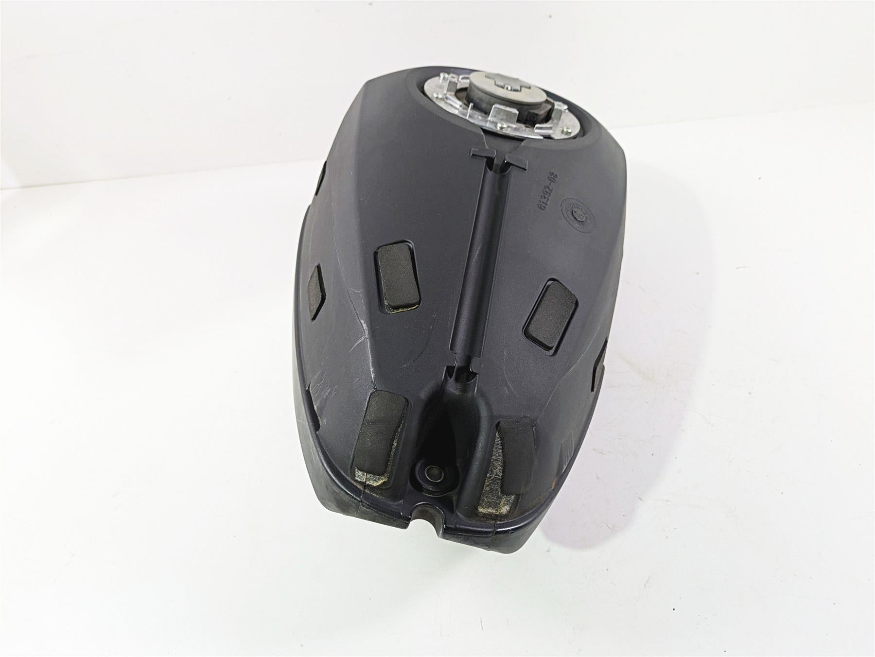 2009 Harley XR1200 Sportster Plastic Fuel Gas Petrol Tank 61392-08 {{ shop.shopifyCountryName }} - Mototech271