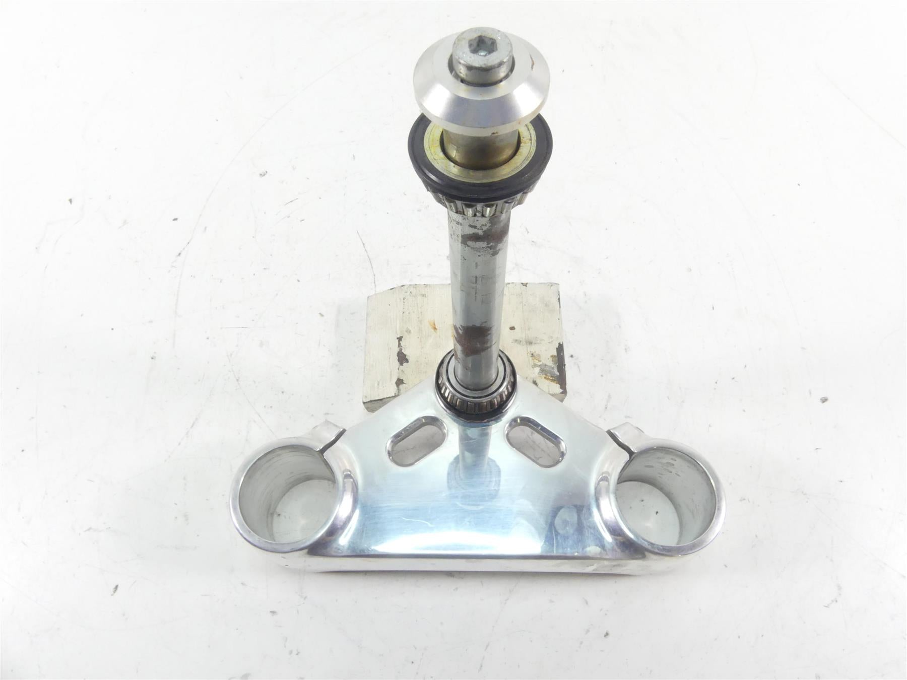2012 Harley VRSCF Muscle Rod Lower Triple Tree Steering Clamp 46892-09B {{ shop.shopifyCountryName }} - Mototech271
