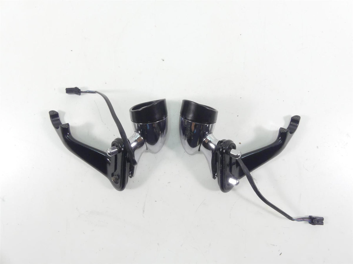2011 Harley Touring FLTRU Road Glide Front Led Turn Signal Set 69272-05 {{ shop.shopifyCountryName }} - Mototech271