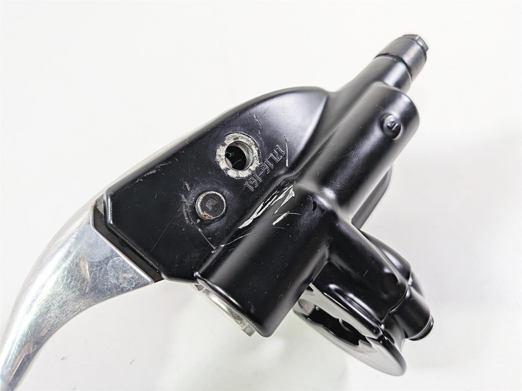 2018 Harley Touring FLHTCU Electra Glide Front Brake Master Cylinder 44551-08F-Mototech271