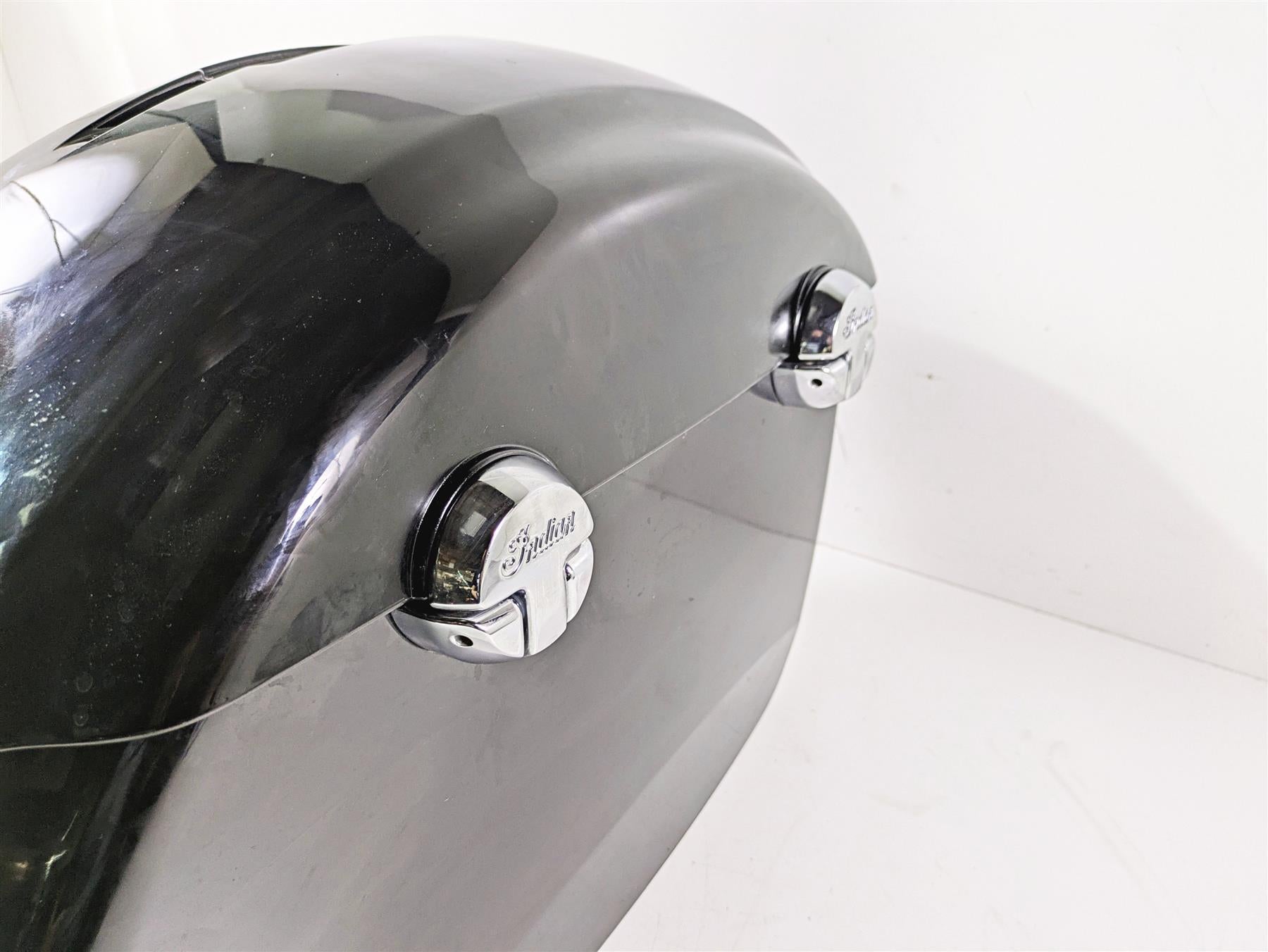 2017 Indian Chieftain Limited Right Black Gloss Saddlebag Saddle Bag 5451494 {{ shop.shopifyCountryName }} - Mototech271