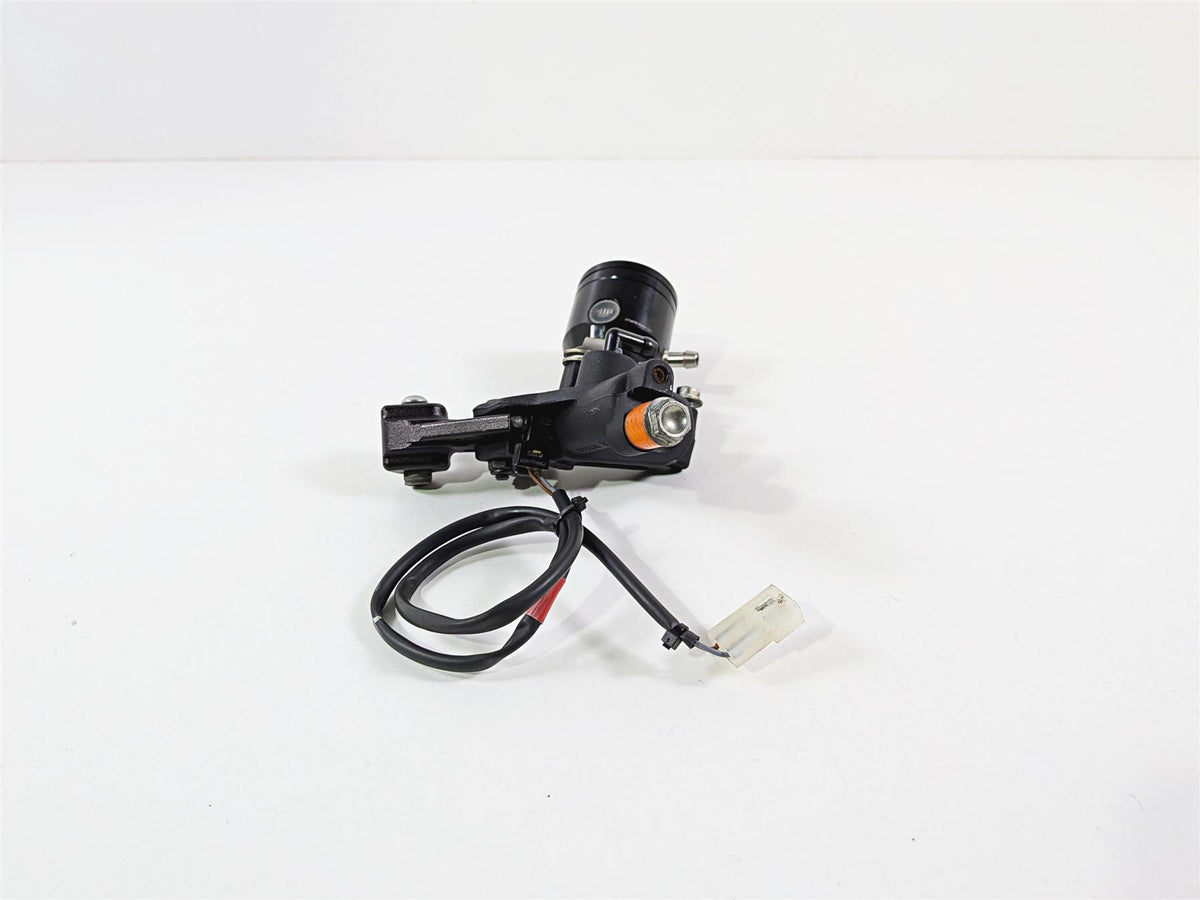 2016 Aprilia RSV 1100 Tuono V4 Factory Brembo Front Brake Master Cylinder B044605 {{ shop.shopifyCountryName }} - Mototech271